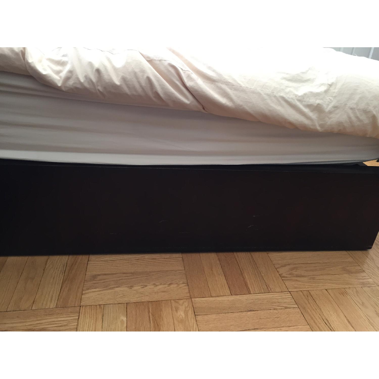 Ethan Allen Horizons Morgan Platform Bed w/ Attached Nightstands - image-4