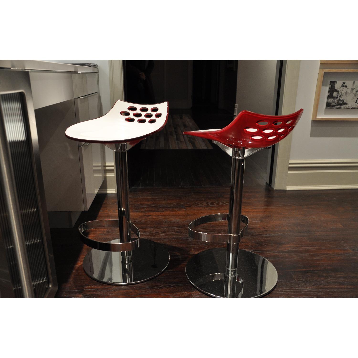 Caligaris Jam Bar Lift Stools - Pair - image-2