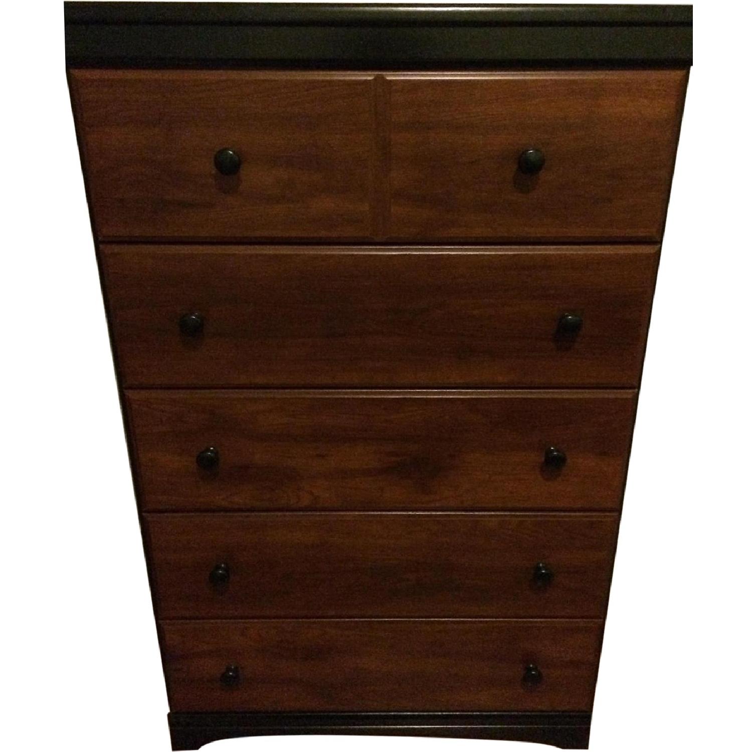 5 Piece Queen Size Bedroom Set - image-8