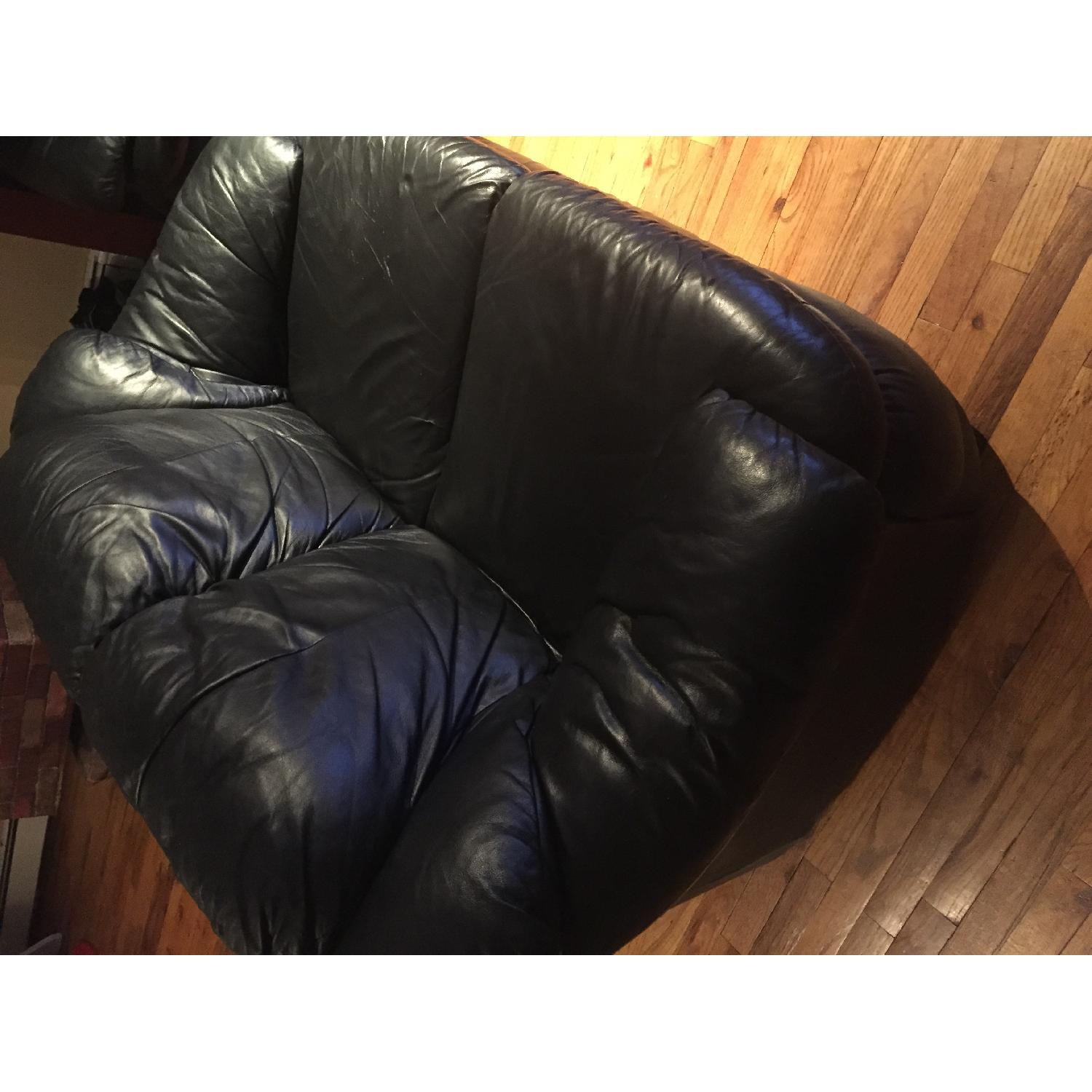 Jennifer Leathers Loveseat - image-3