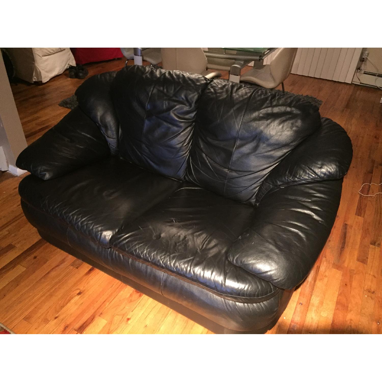 Jennifer Leathers Loveseat - image-6