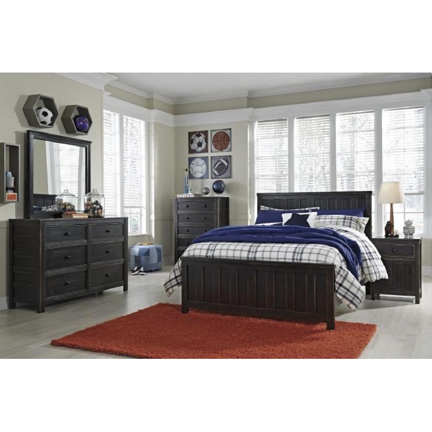 Ashley Jaysom Black Dresser - image-1