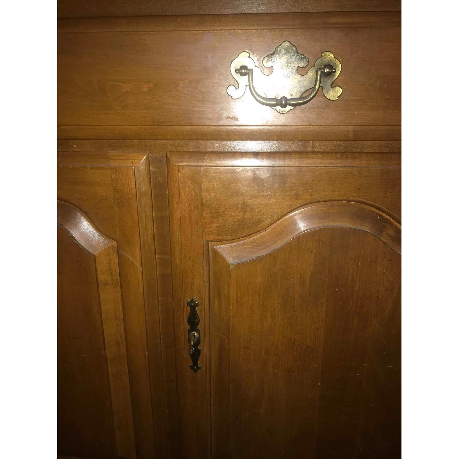 Ethan Allen Vintage 1970s Maple Cabinet - image-9