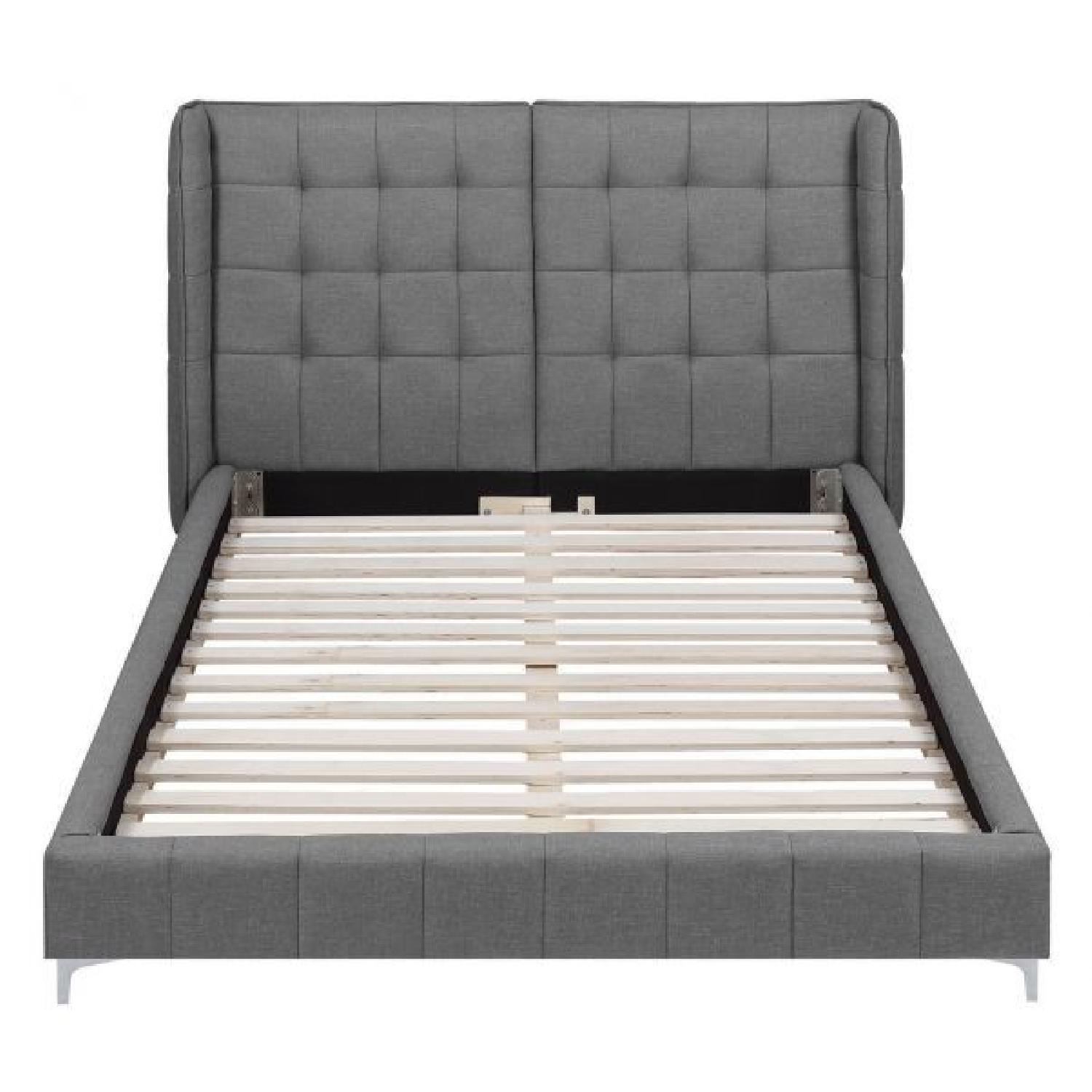Coaster Queen Demi-Wing Bed Upholstered In Light Grey Fabric - image-2