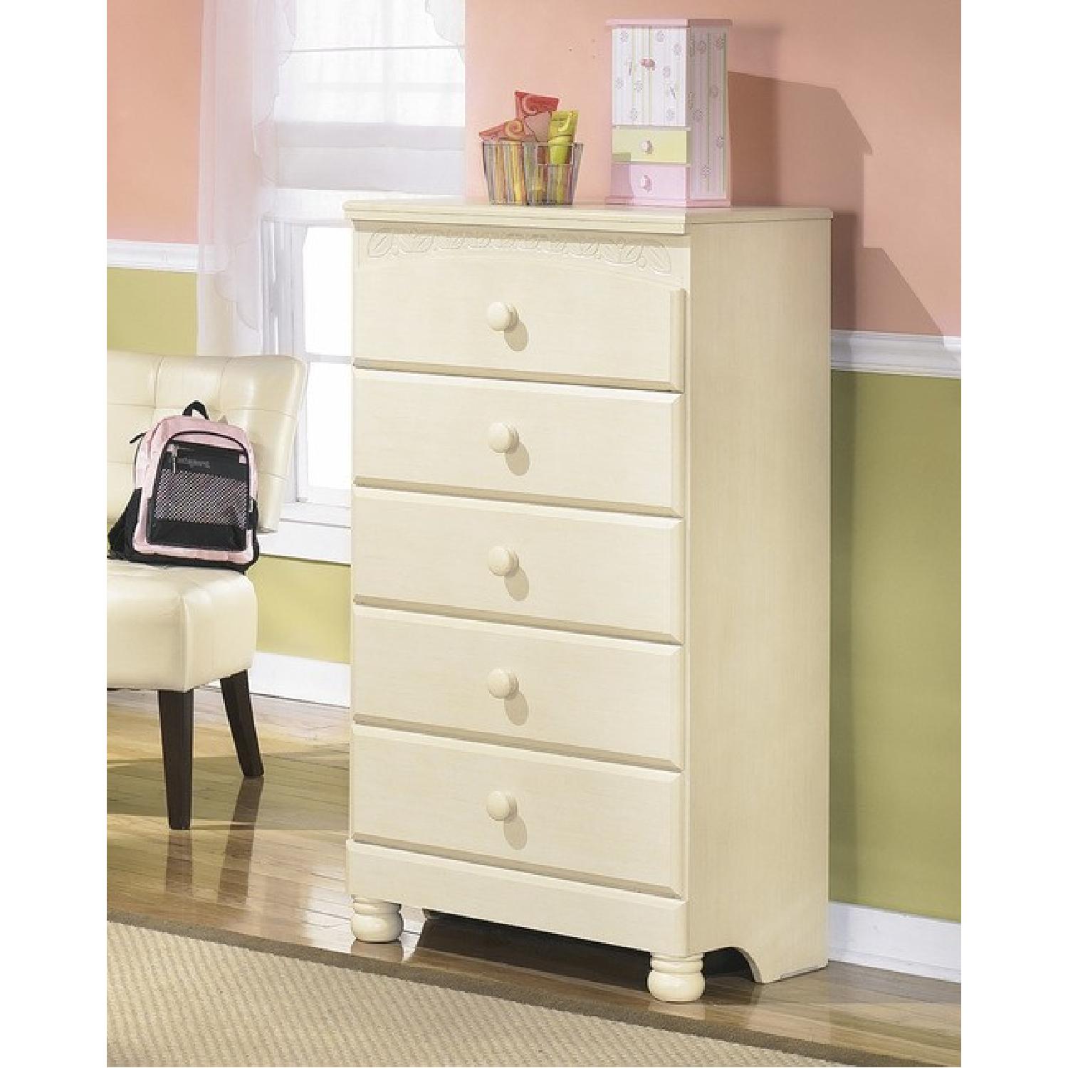 Ashley Cottage Retreat Cream Cottage Five Drawer Chest - image-1