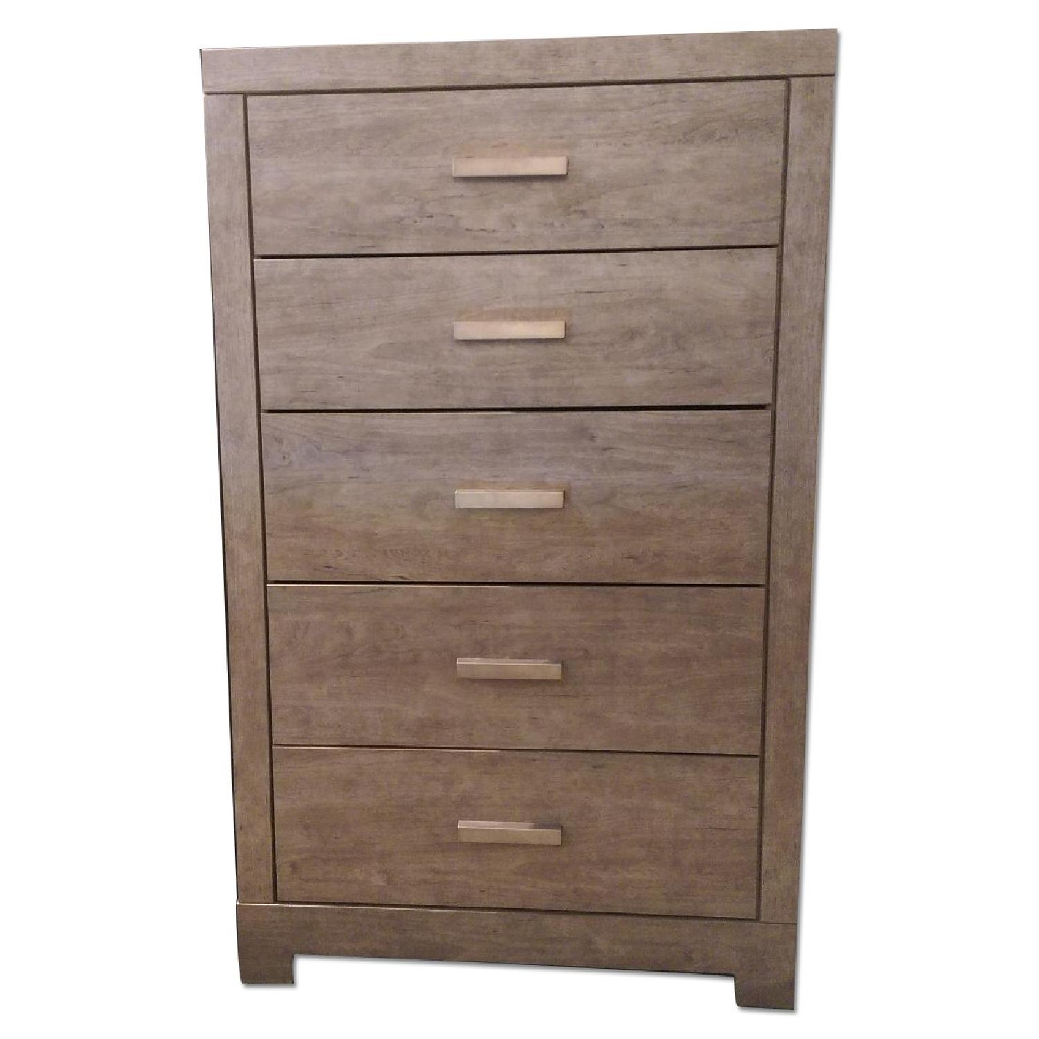 Beachcrest Home Rosen Wooden Dresser - image-0