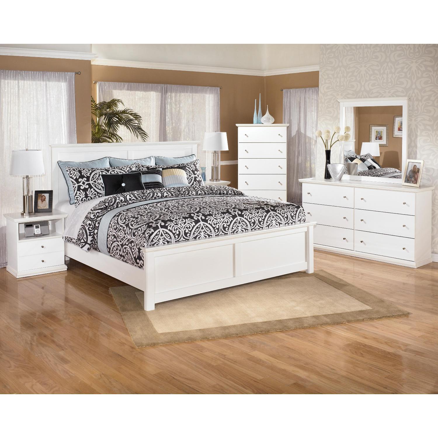 Ashley Bostwick Shoals White Dresser - image-3