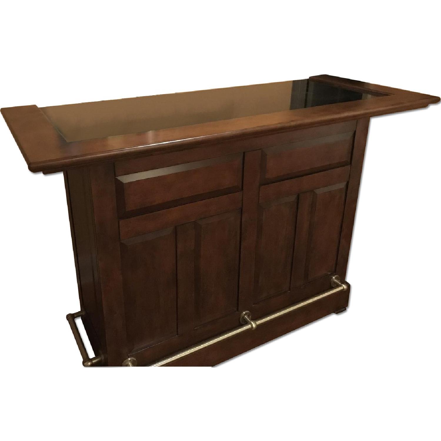 Raymour & Flanigan Bar/Wine Rack & Liquor AptDeco