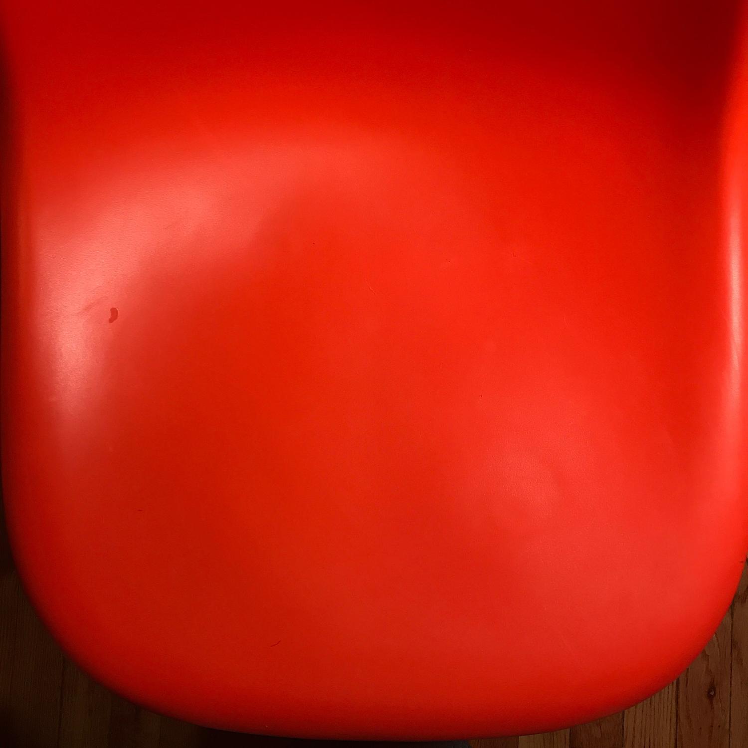 Herman Miller Eames Vitra Plastic Side Chair - image-7