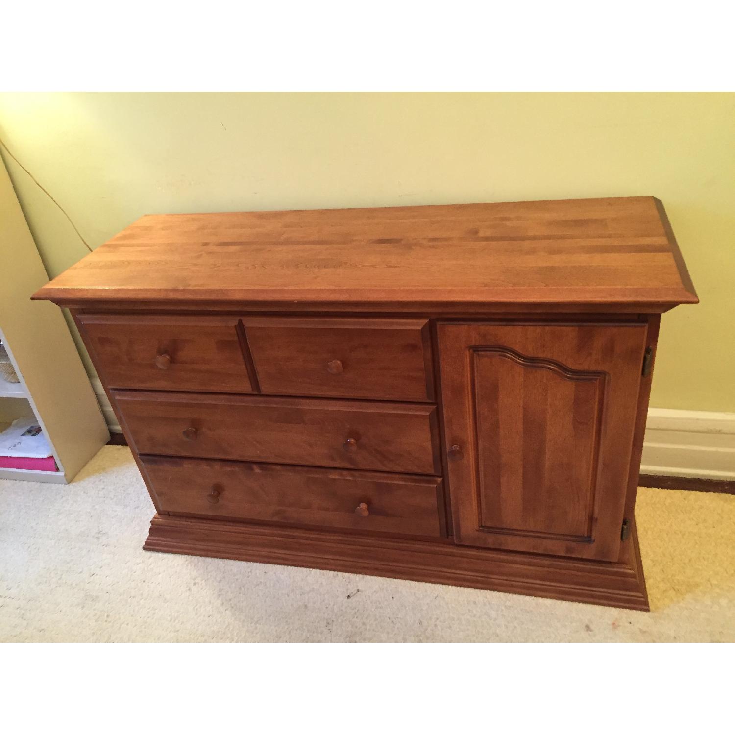 Bellini Baby & Teen Furniture Dresser - image-1