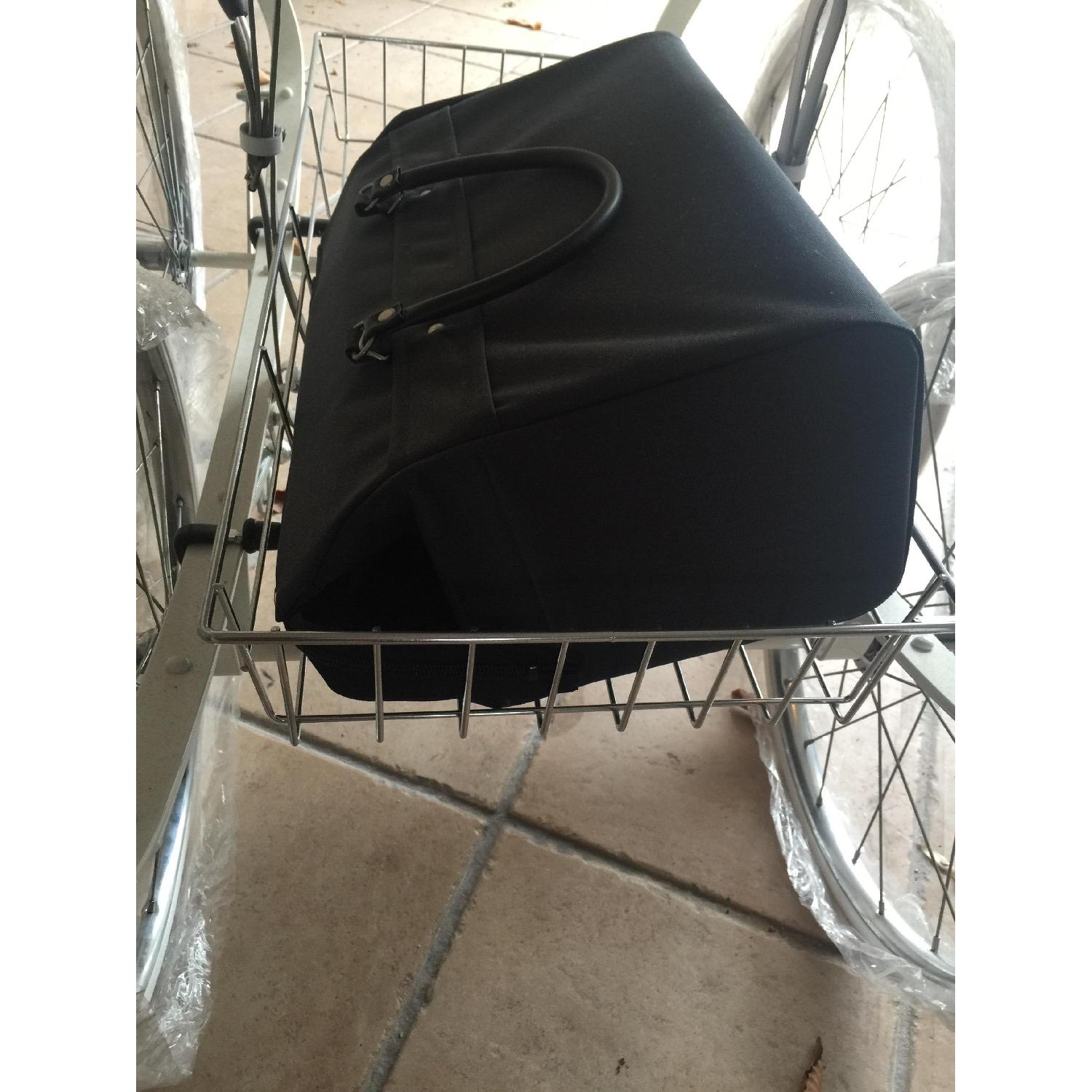 Silver Cross Balmoral Classic Pram - image-4