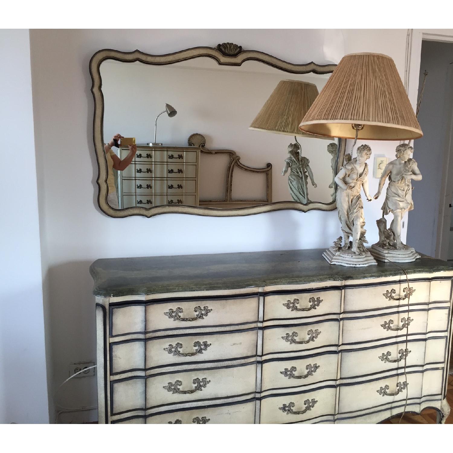 Stratford House Fine Furniture Antique Bedroom Set - image-5