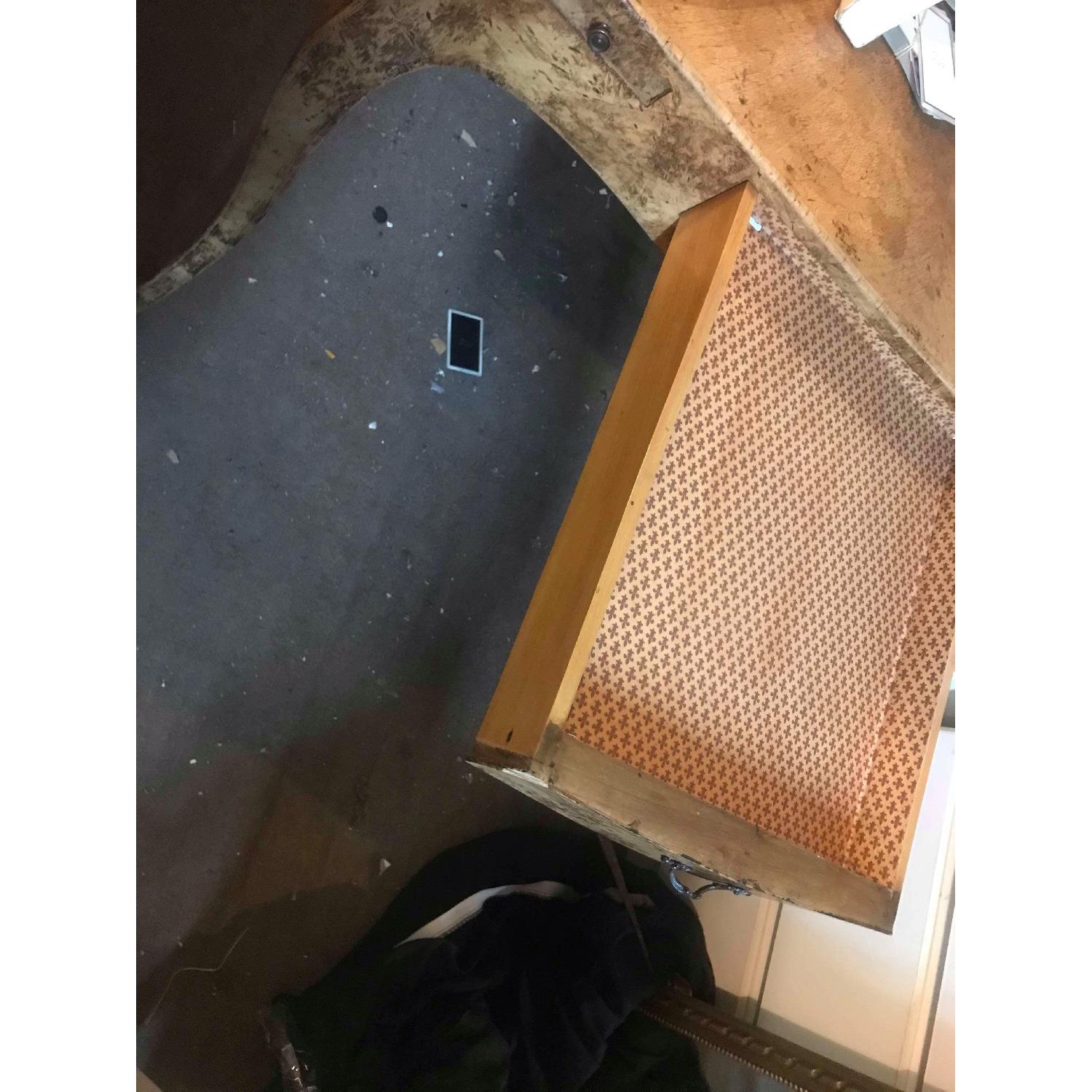 Vintage Chess & Checkers Game Table w/ 4 Drink Holders - image-7