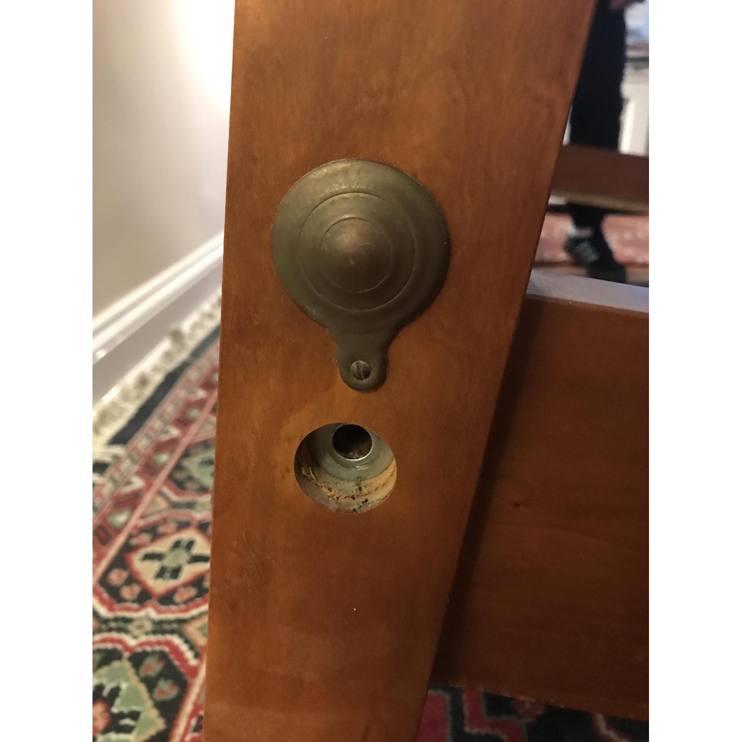 Scott Jordan Willoughby Queen Bed - image-17