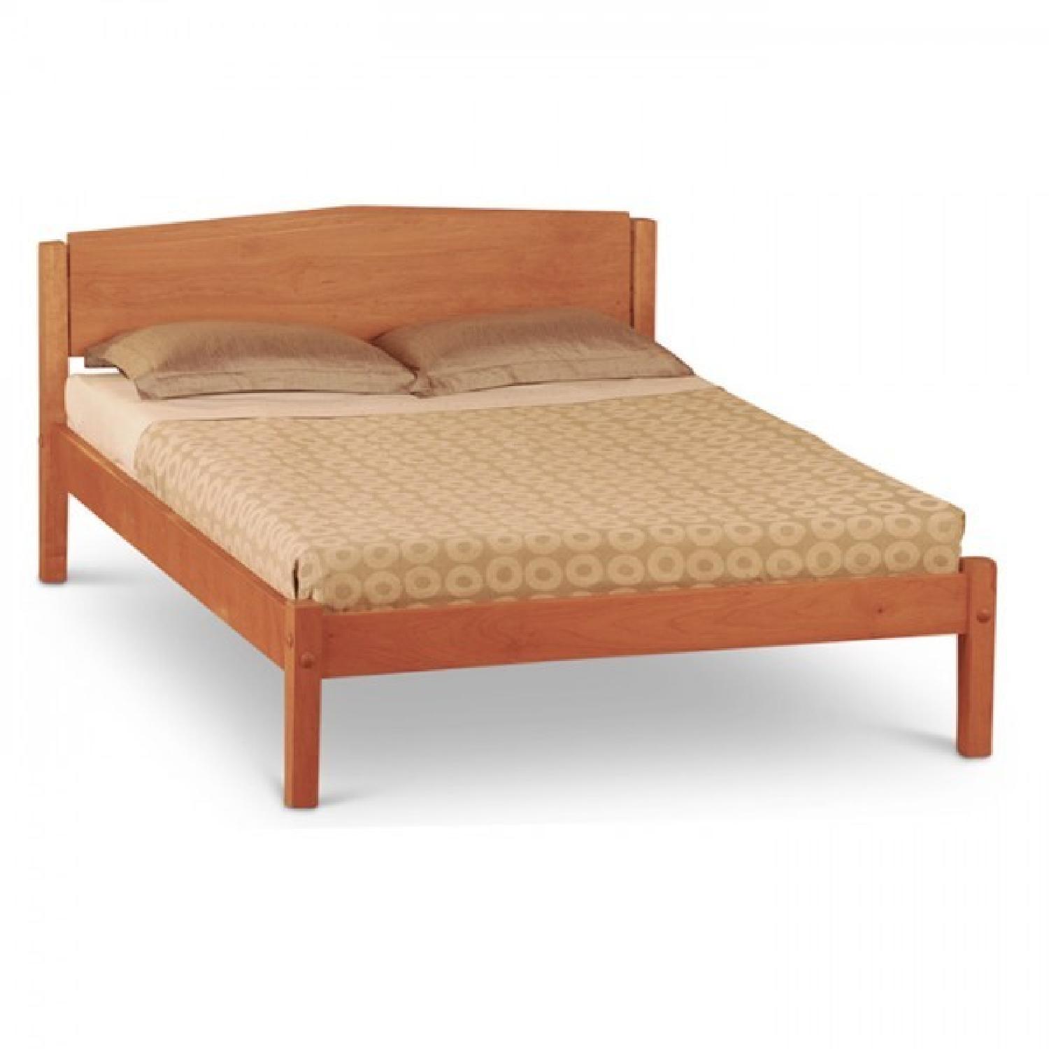 Scott Jordan Willoughby Queen Bed - image-0