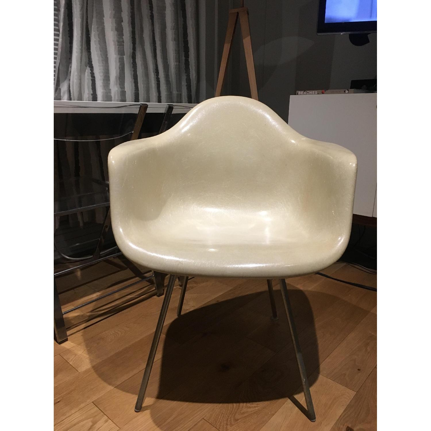 Herman Miller Original 1950s Mid Century Fiberglass Chair - image-1