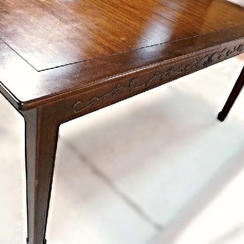 Henredon Signed Carved Mahogany Dining Table w/ 2 Leaves