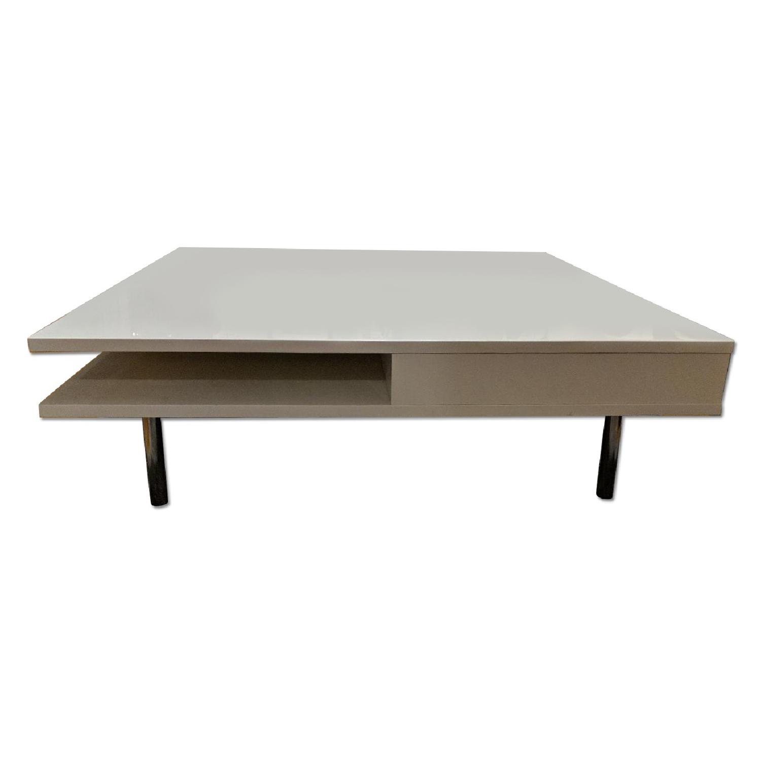 Modern White Square Coffee Table - AptDeco