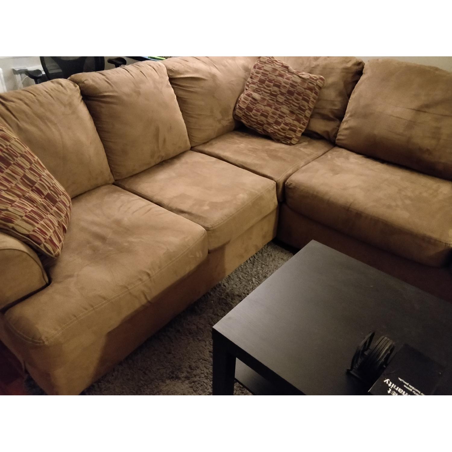 Ashley Brody 3-Piece Sectional Sofa - image-7