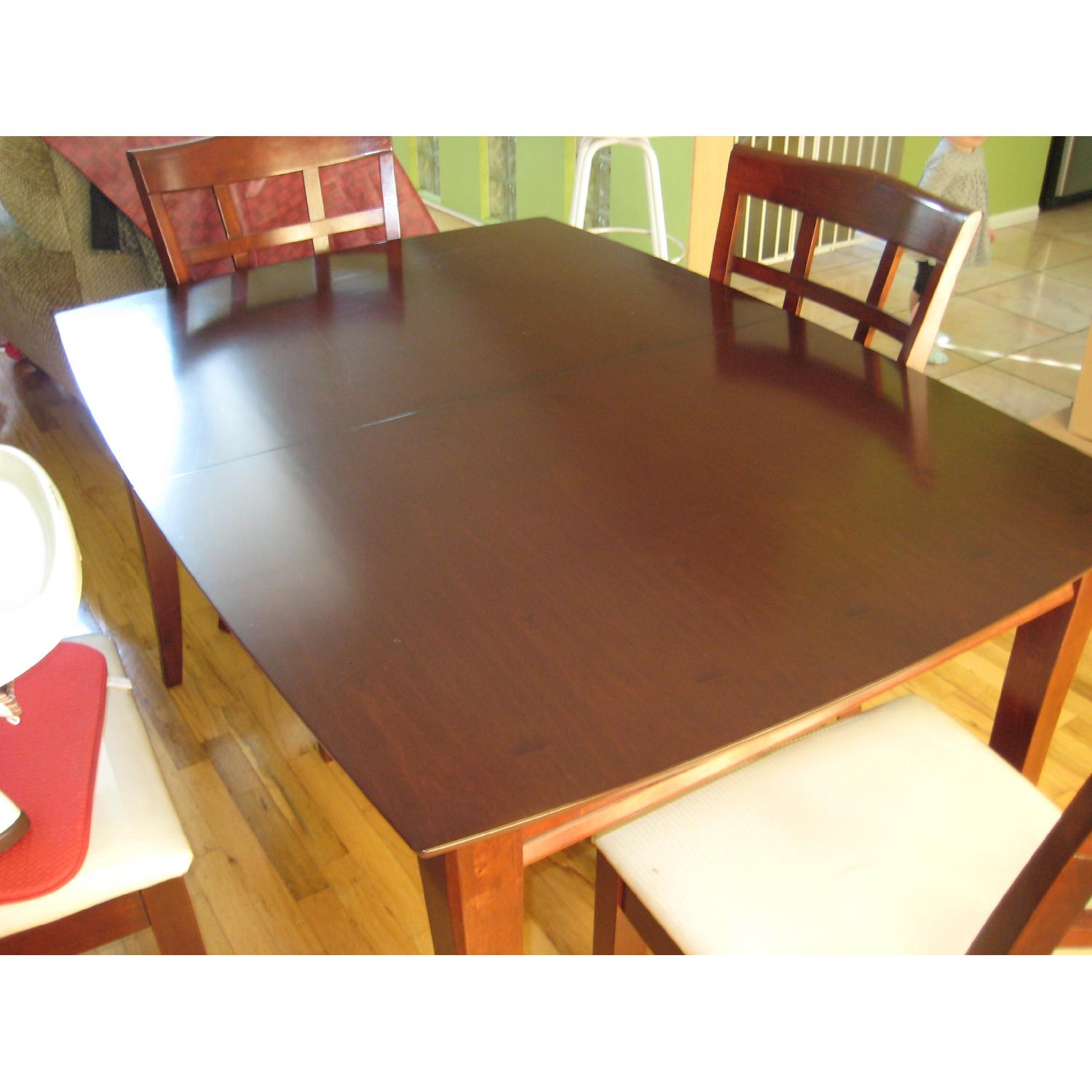 Levitz Furniture 6 Piece Expandable Dining Set - image-2