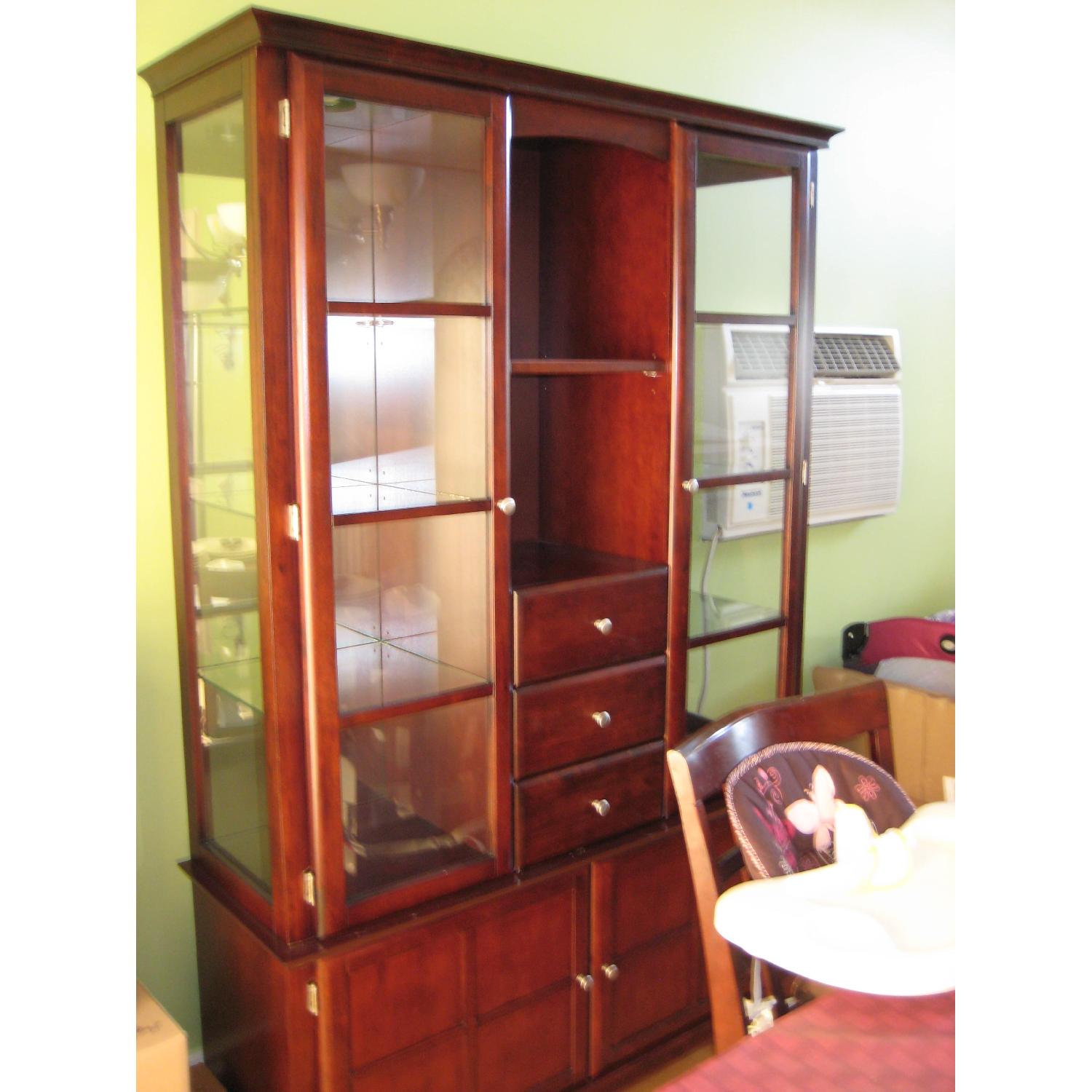 Levitz Furniture 6 Piece Expandable Dining Set - image-4