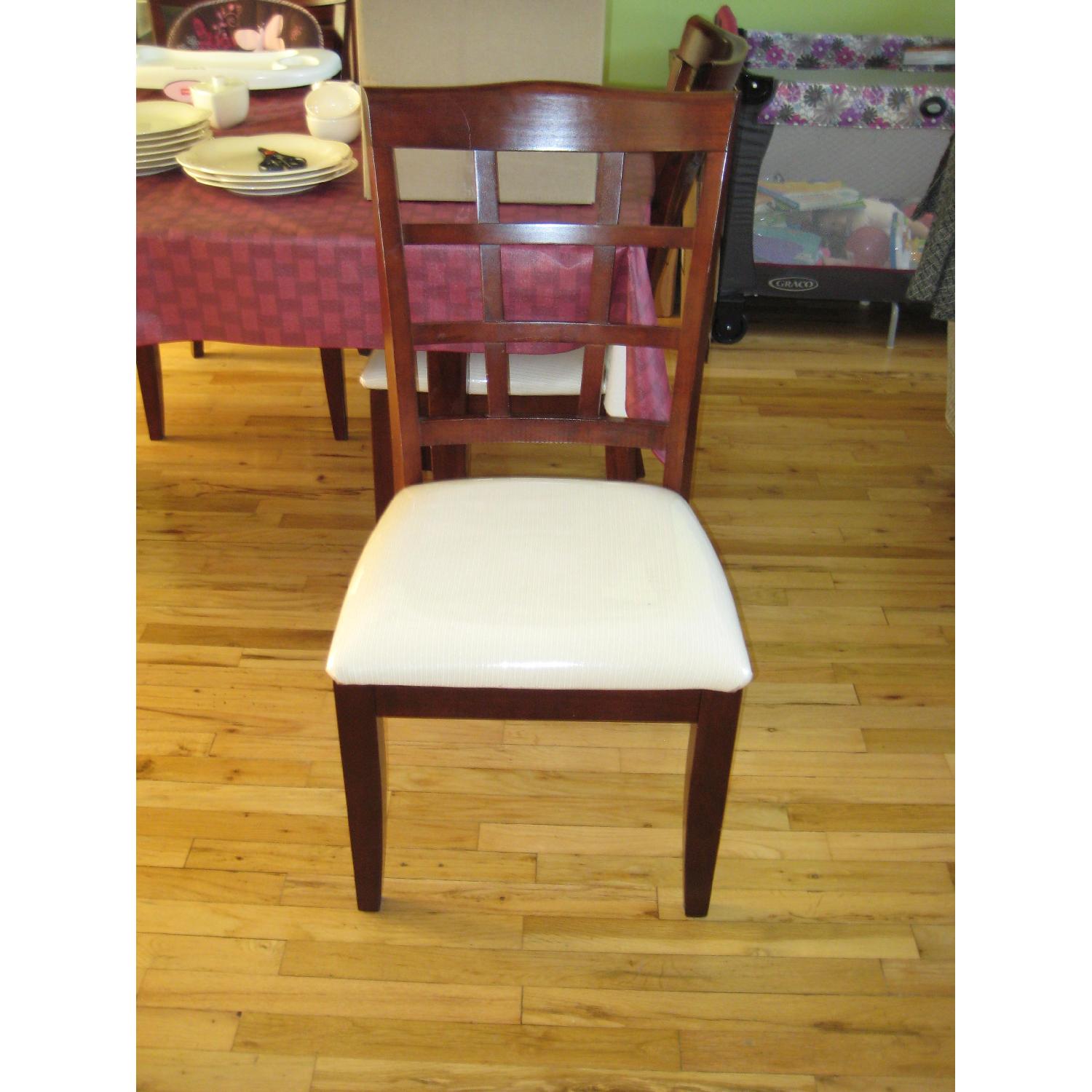 Levitz Furniture 6 Piece Expandable Dining Set - image-5