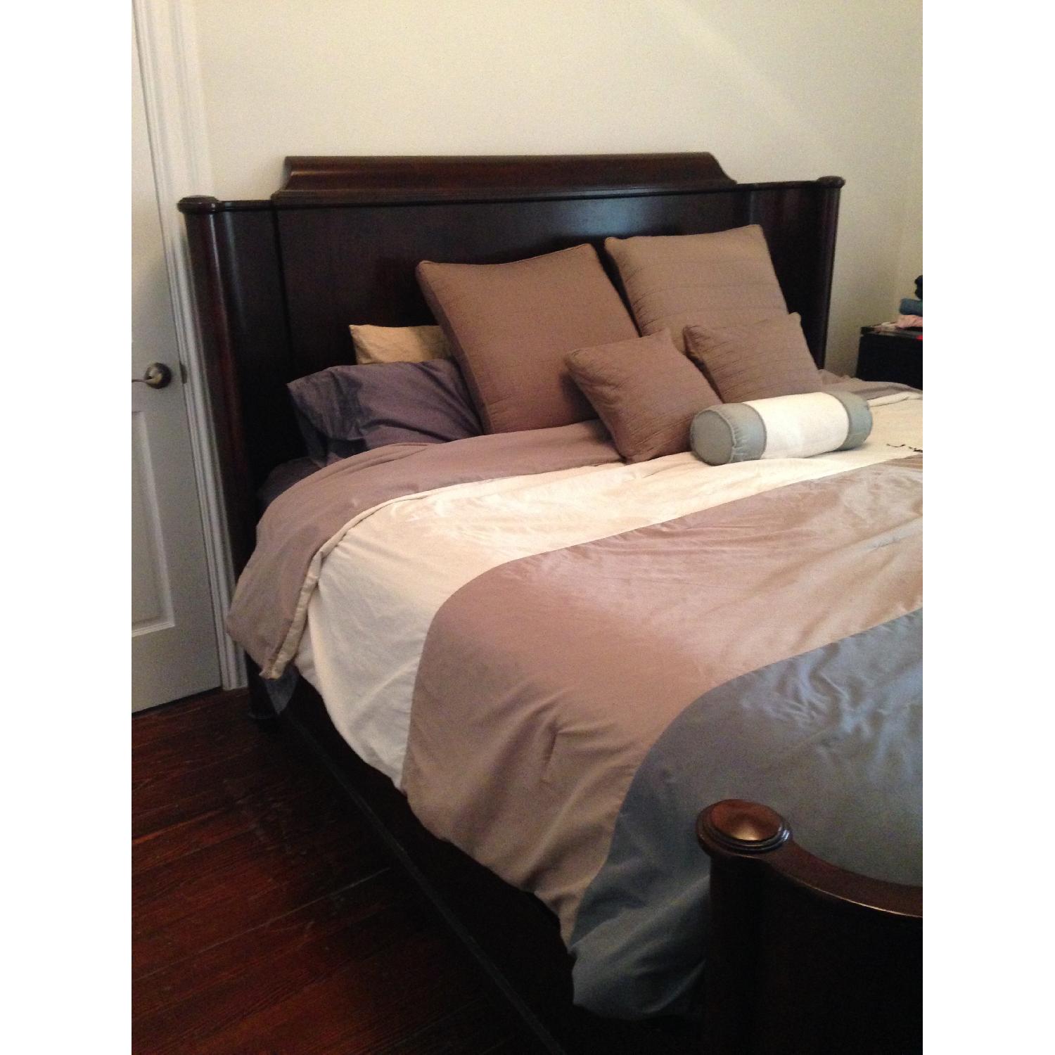 Martha Stewart Bernhardt 5 Piece King Size Bedroom Set - image-2