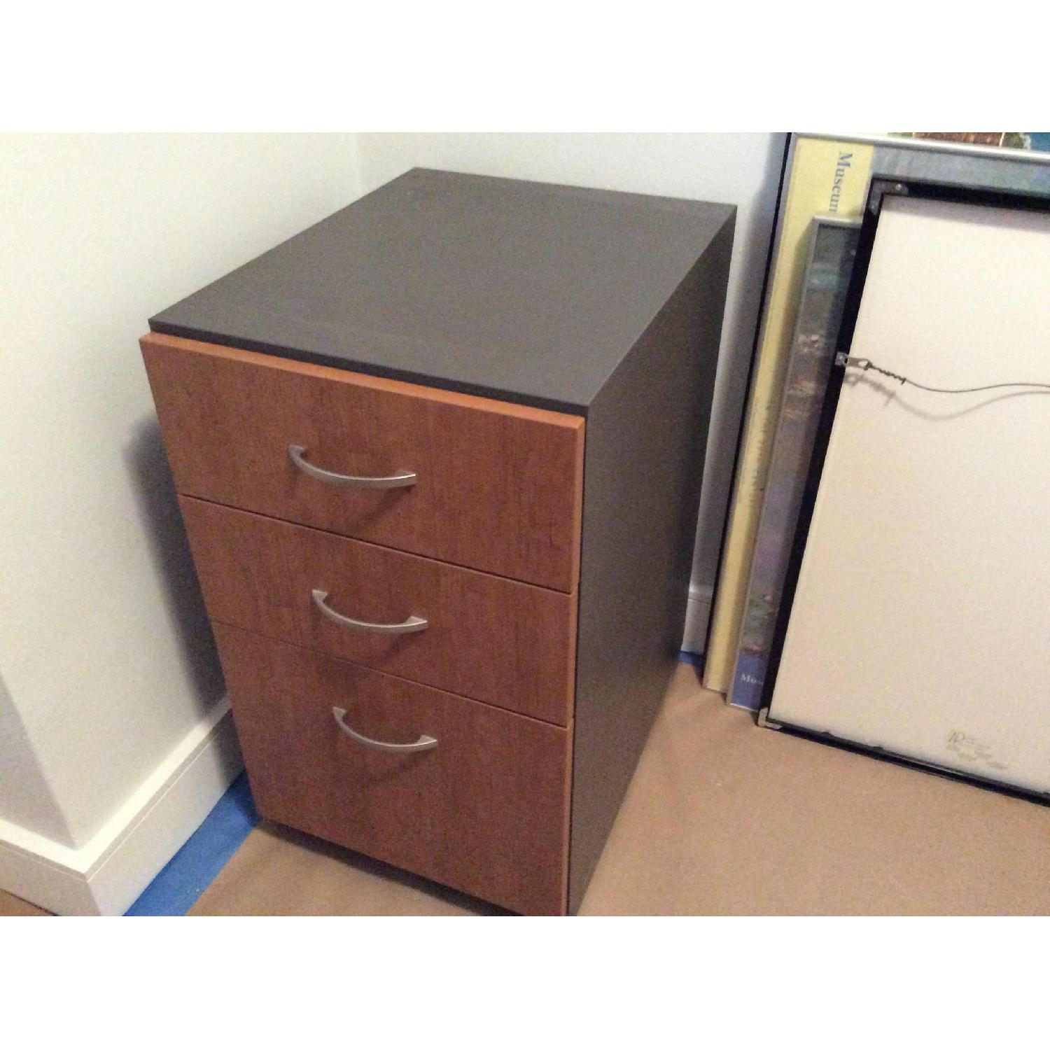 Techline Desk + Filing Unit - image-4