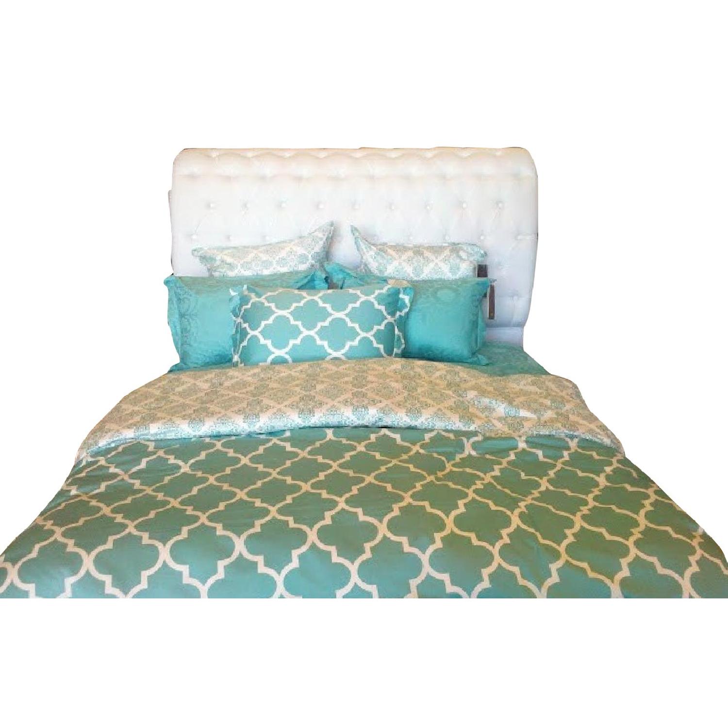 Z Gallerie Tufted Ella Queen Size Sleigh Bed - image-0