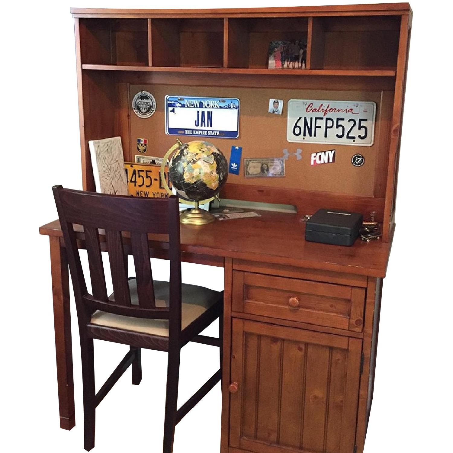 Pottery Barn Teen Boys Bedroom Set - image-10