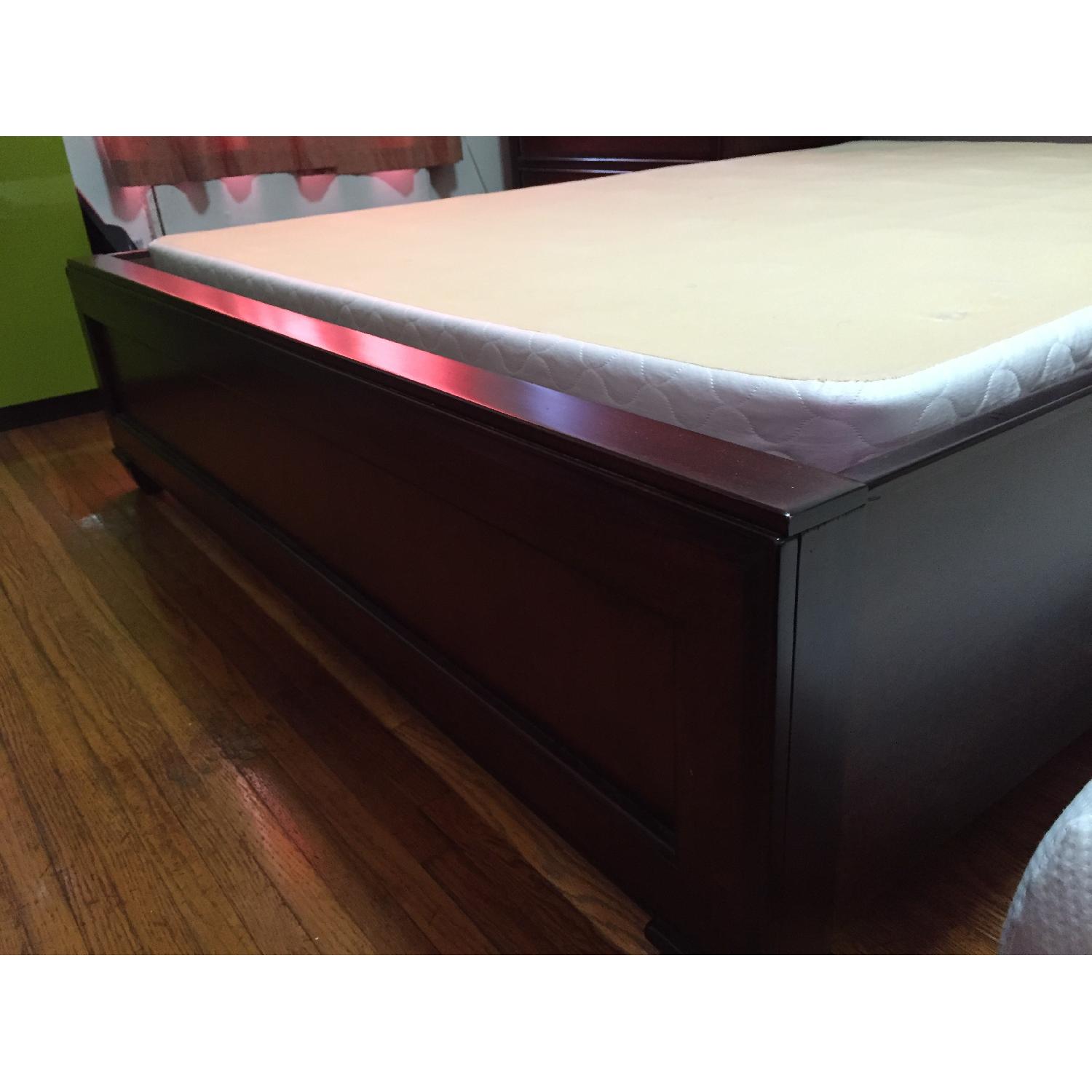 Raymour & Flanigan Leather Platform Queen Size Bed Frame AptDeco