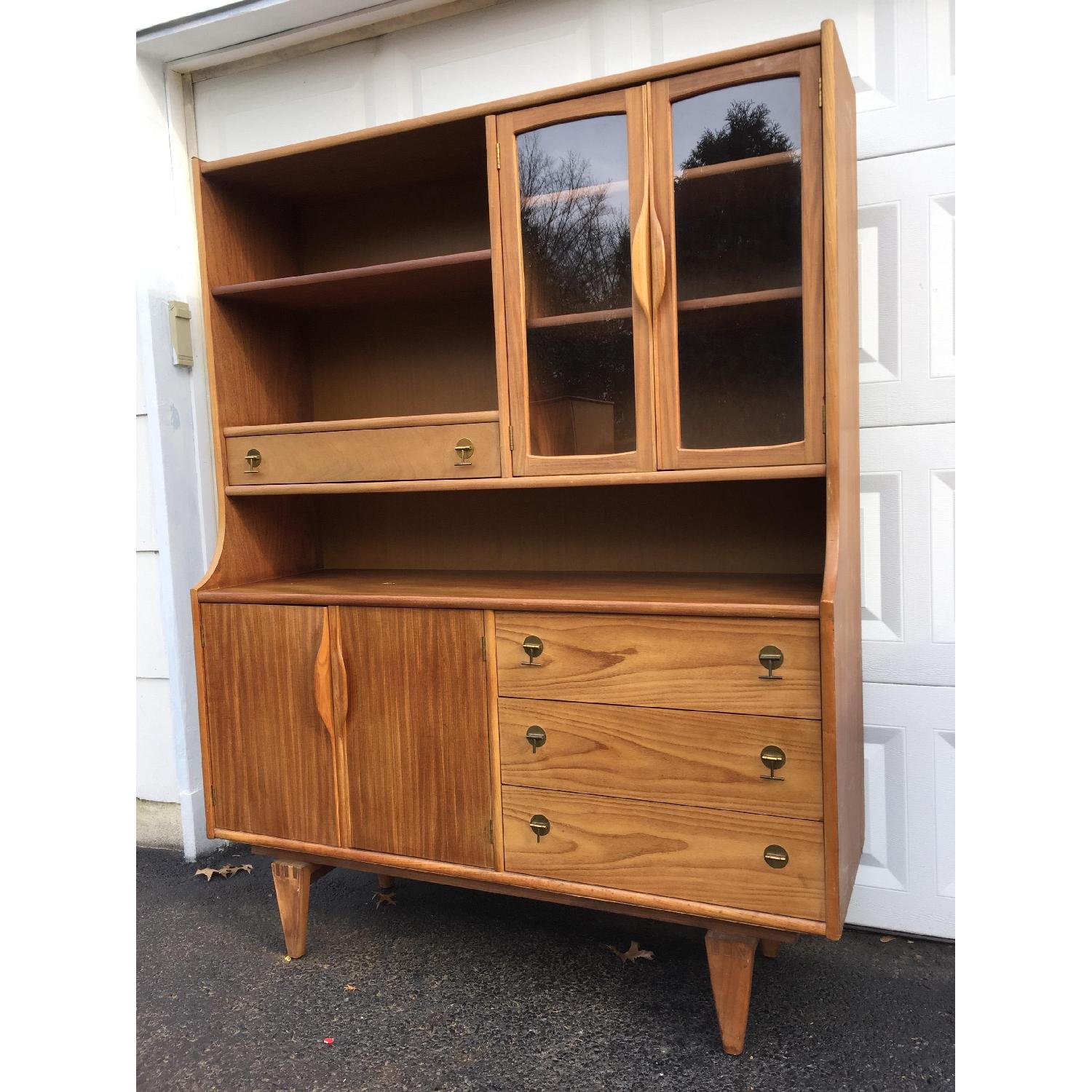 Stanley Furniture Mid-Century Modern Kitchen Hutch - image-5
