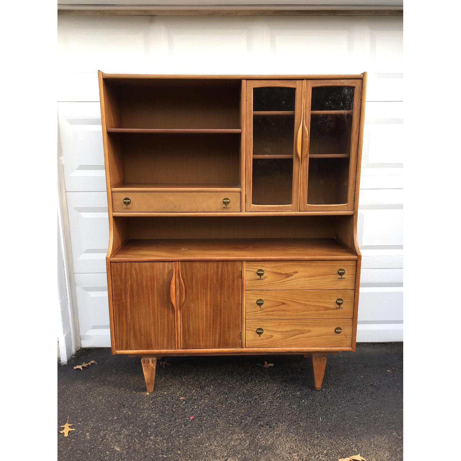 Stanley Furniture Mid-Century Modern Kitchen Hutch - image-9
