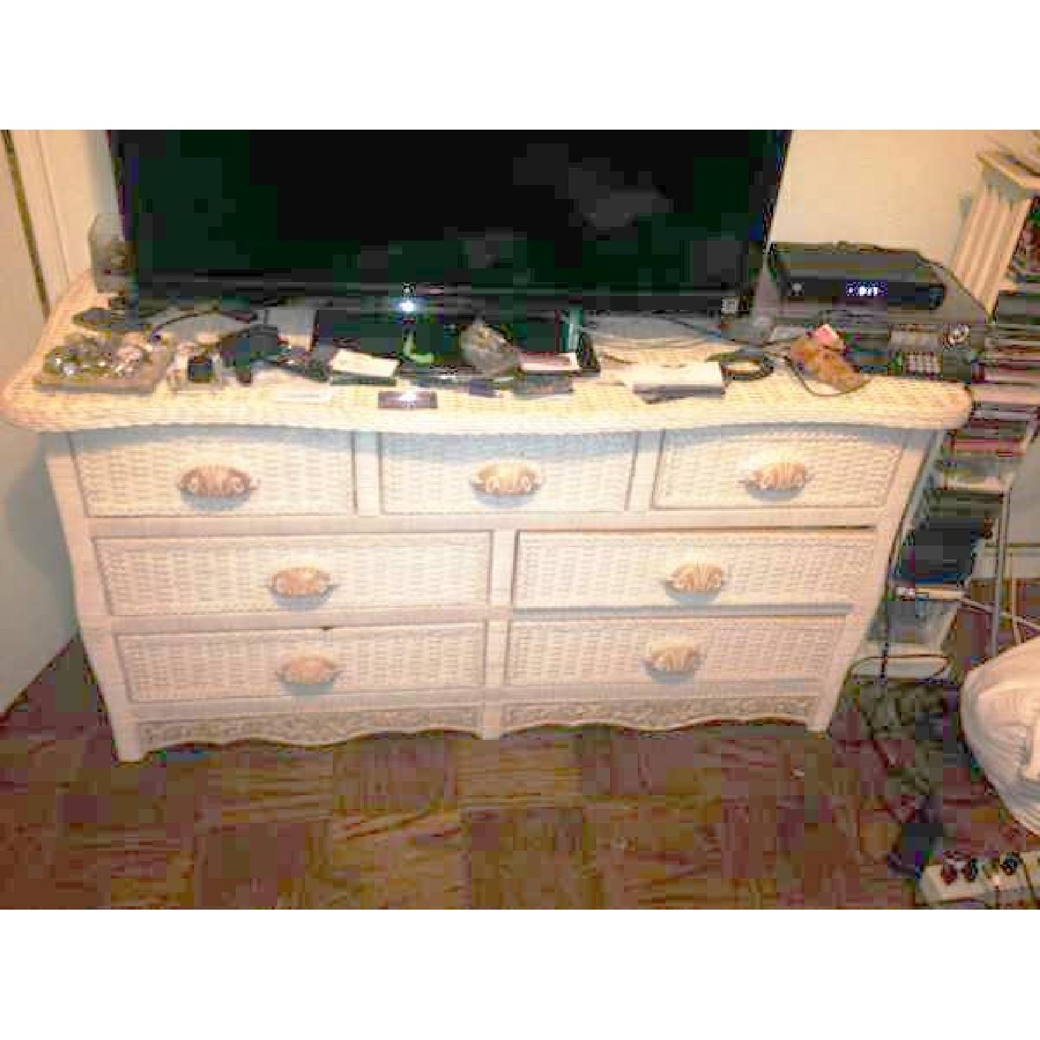 Pier 1 White Wicker 3 Piece Bedroom Furniture Set AptDeco