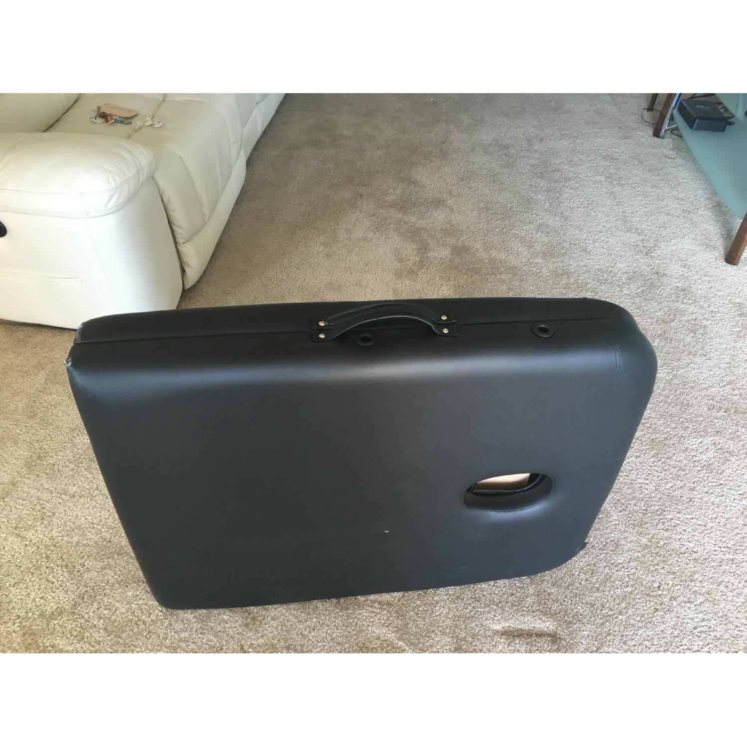 Sierra Massage Table - image-5