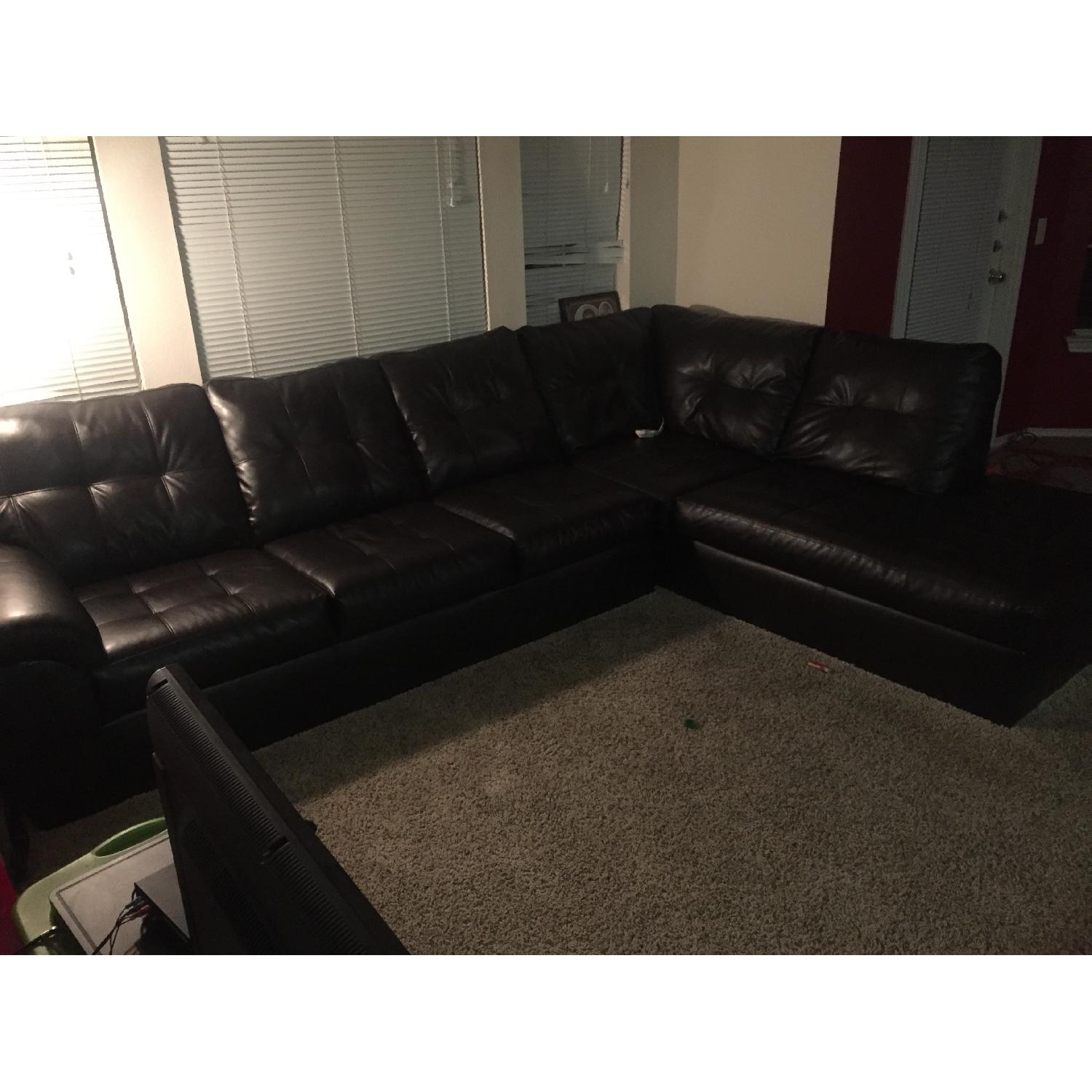 Simmons Manhattan Laf Sectional w/ Left Arm Facing Chaise - image-2