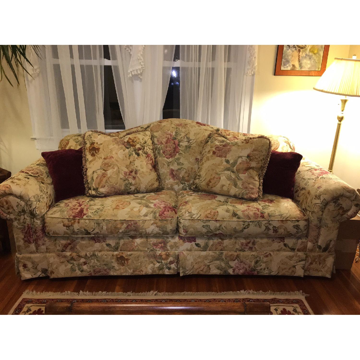 Thomasville 3 Piece Living Room Set - image-5