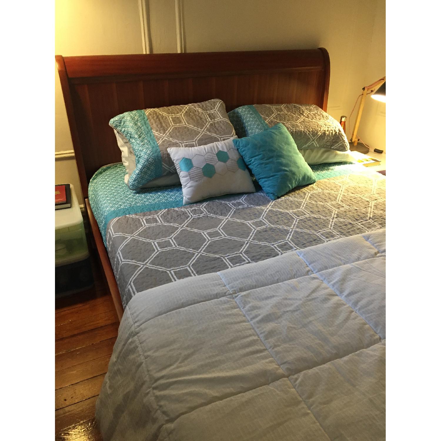 Charles P Rodgers Queen Mahogany Sleigh Bed - image-4