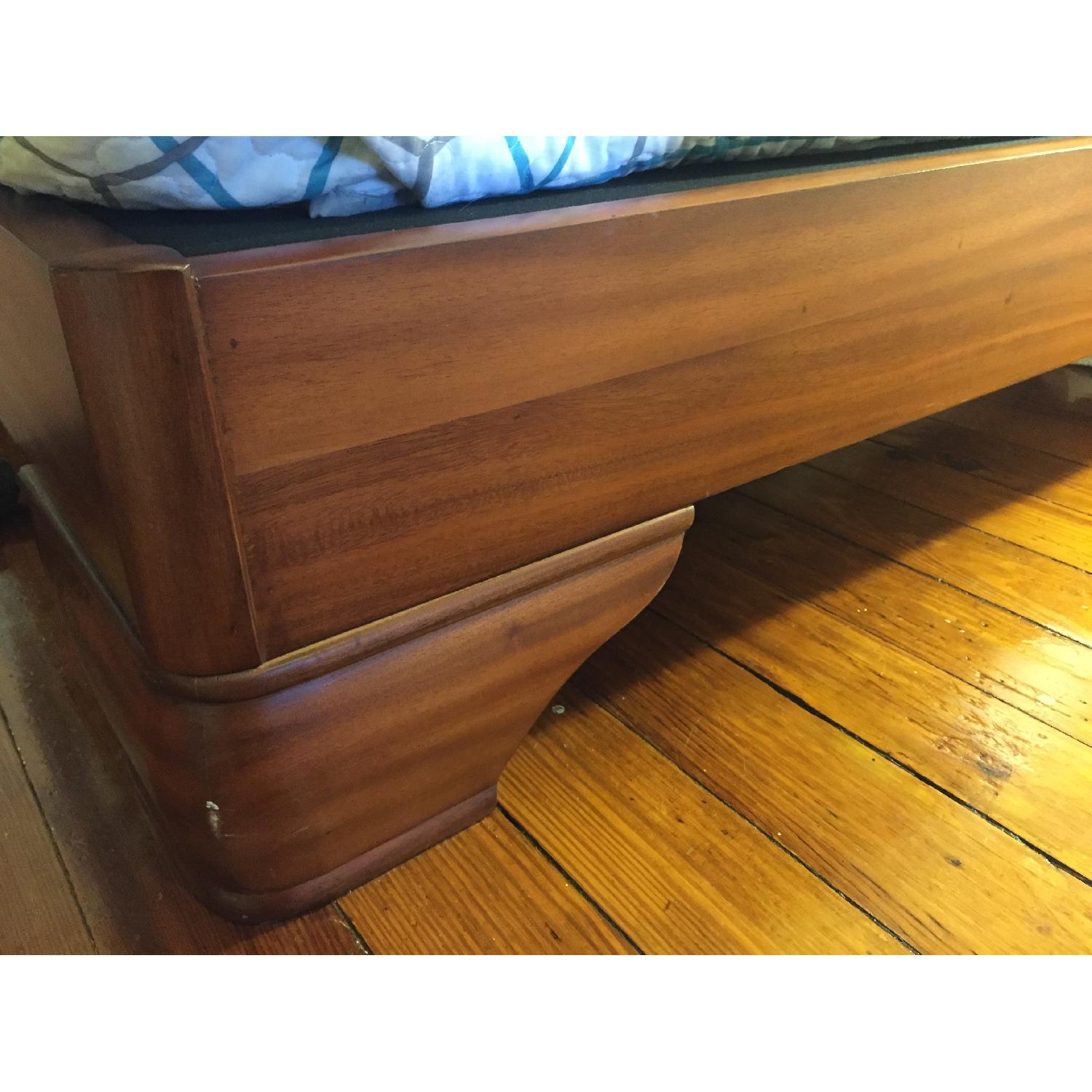 Charles P Rodgers Queen Mahogany Sleigh Bed - image-5