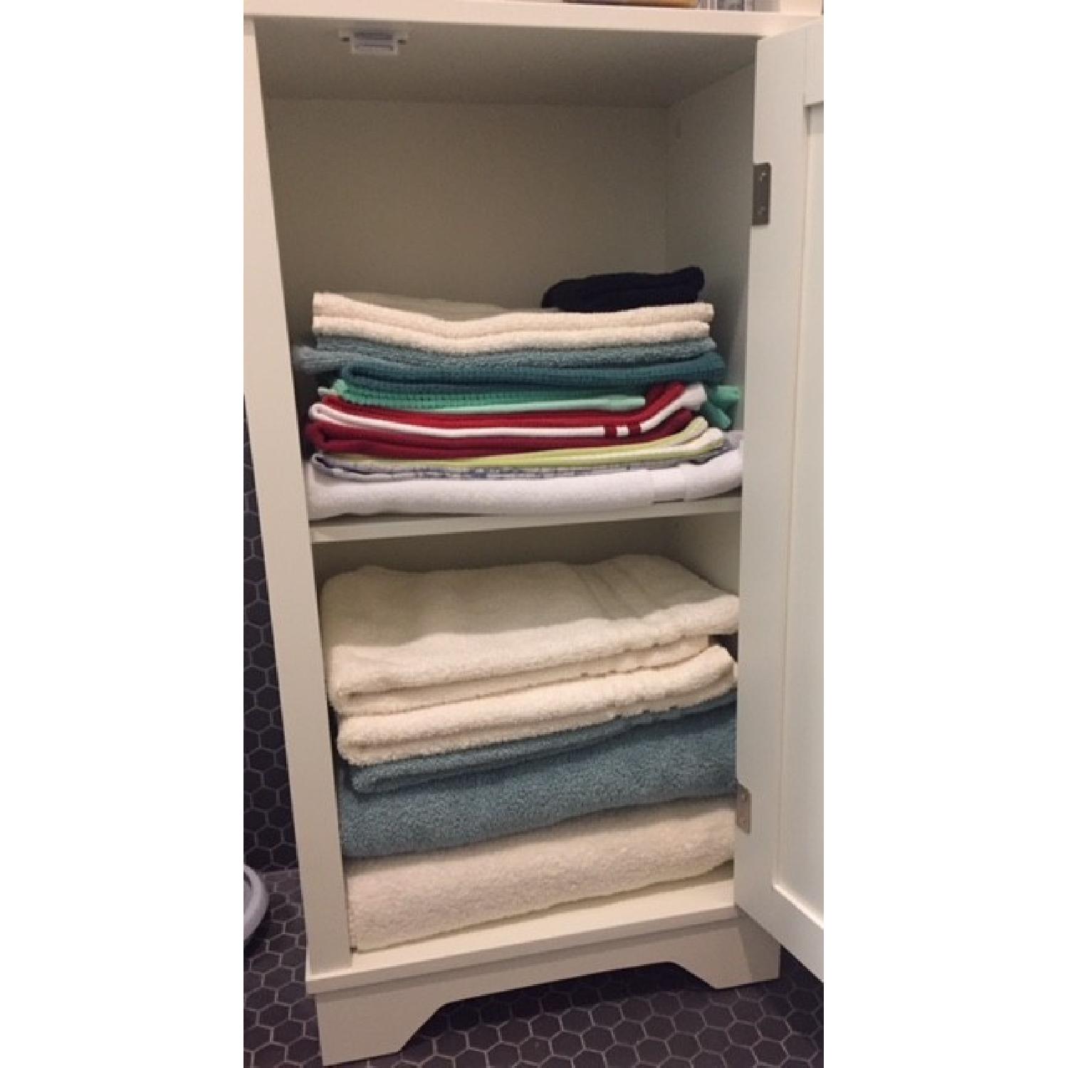 Target Threshold Wood Linen Tower AptDeco