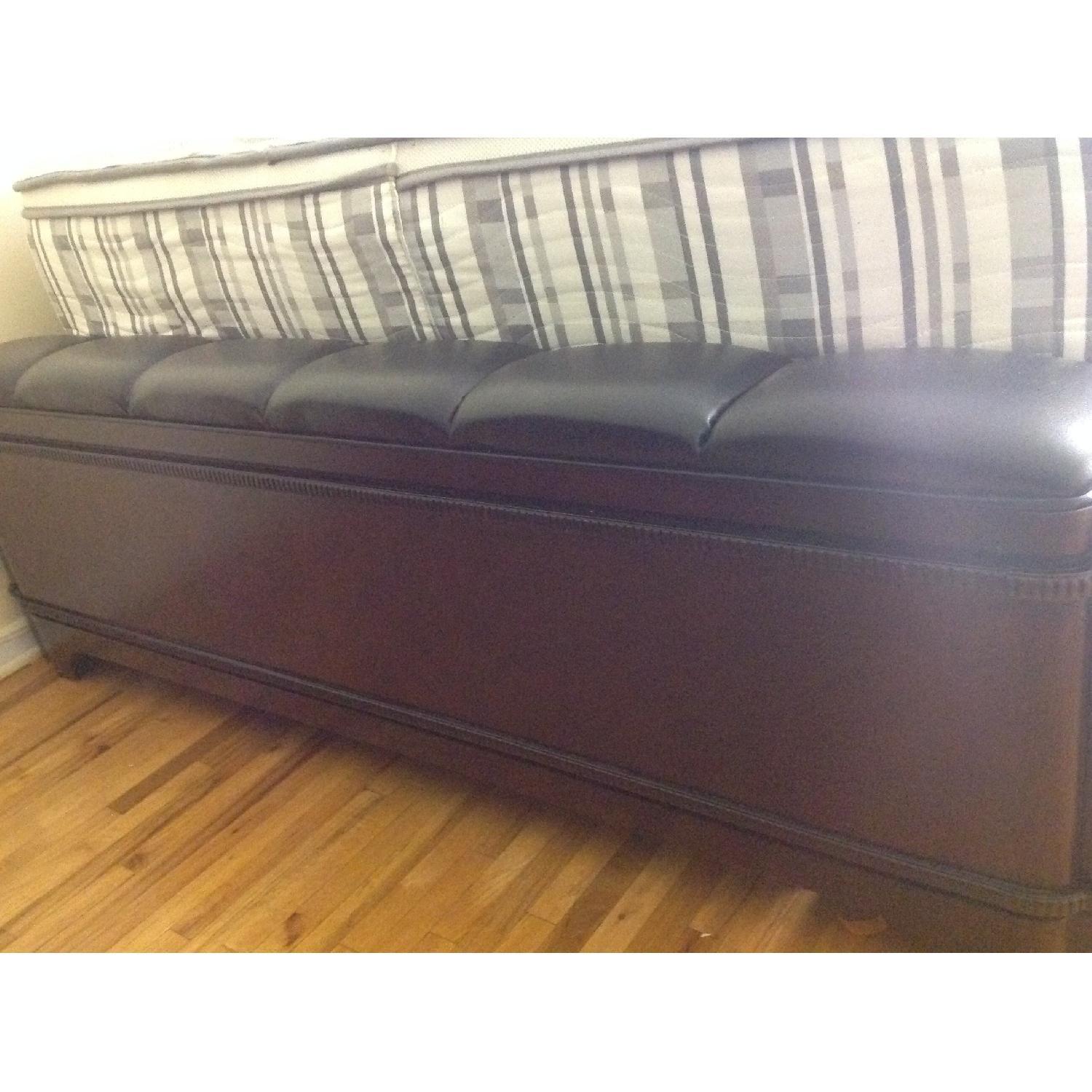 Raymour & Flanigan Dundee 4-Piece Queen Bedroom Set - image-11