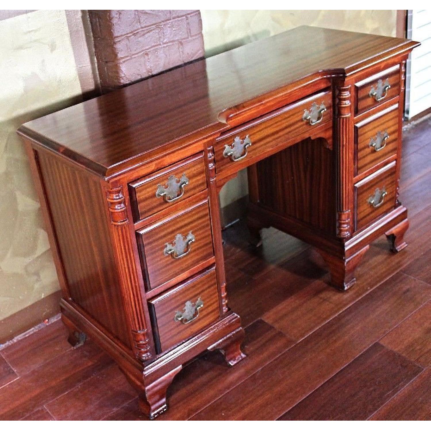 Chippendale Mahogany 5-Piece Bedroom Set - image-2