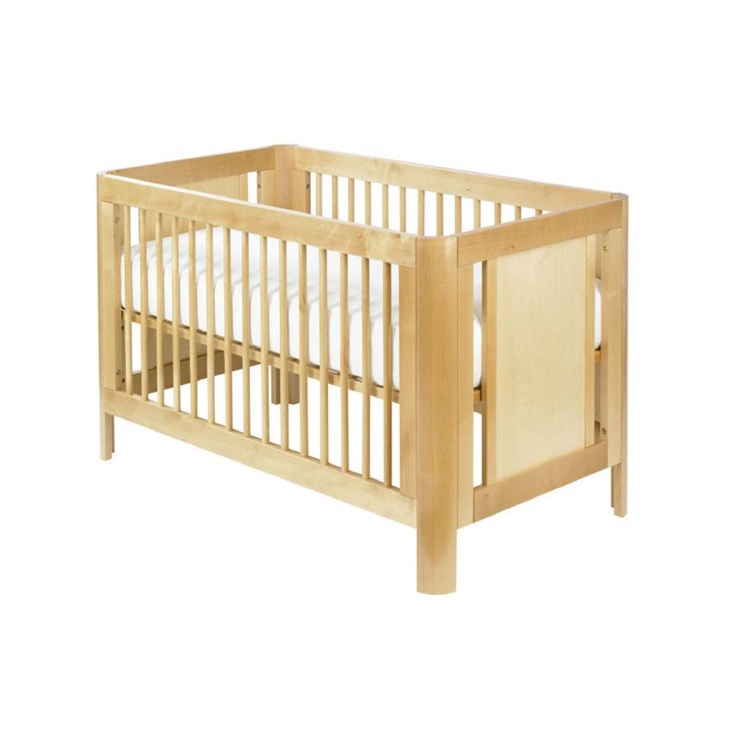 Giggle Harper Crib w/ Toddler Bed Converter - image-0