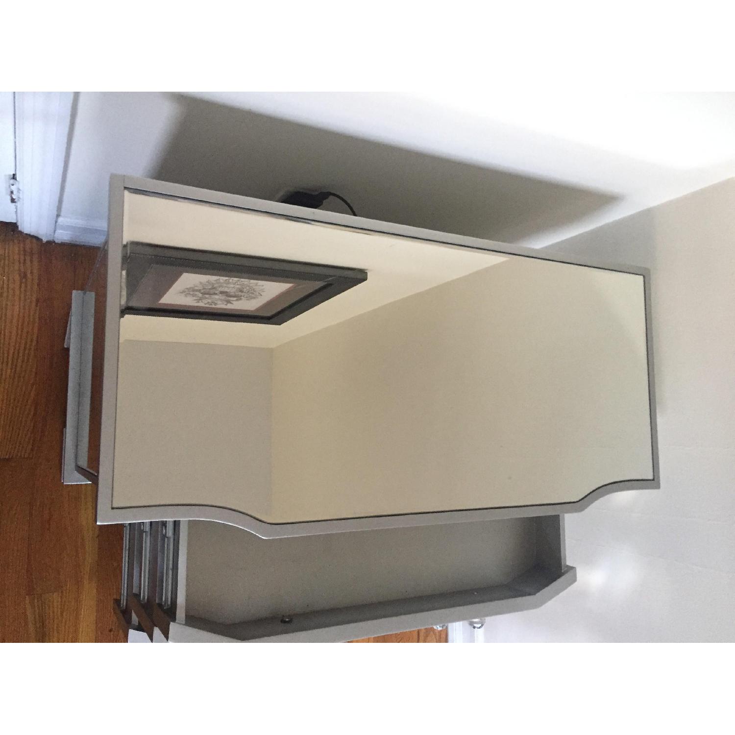 Wilton 3 Drawer Mirrored Dresser - image-12