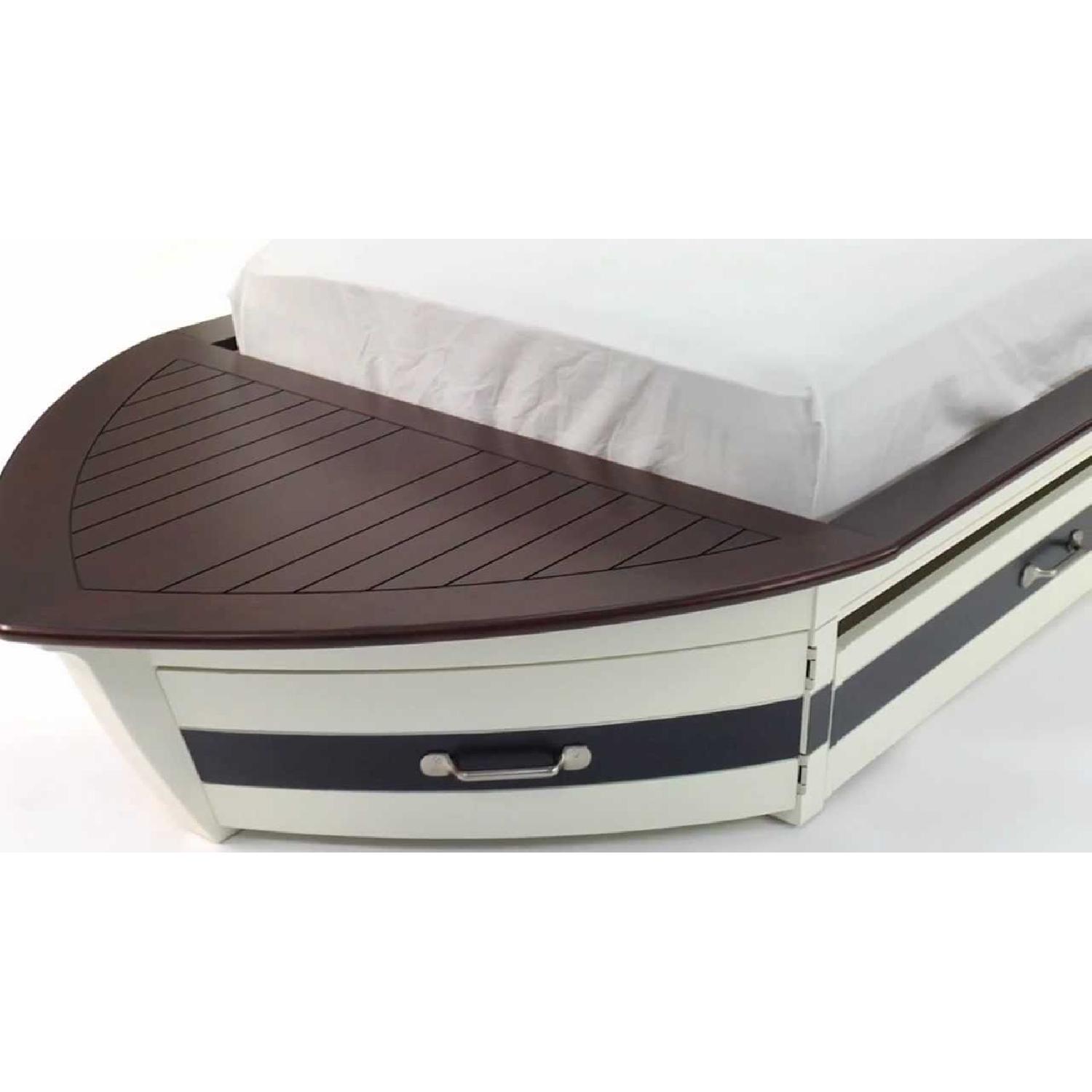 Pottery Barn Kids Boat Bed - image-5