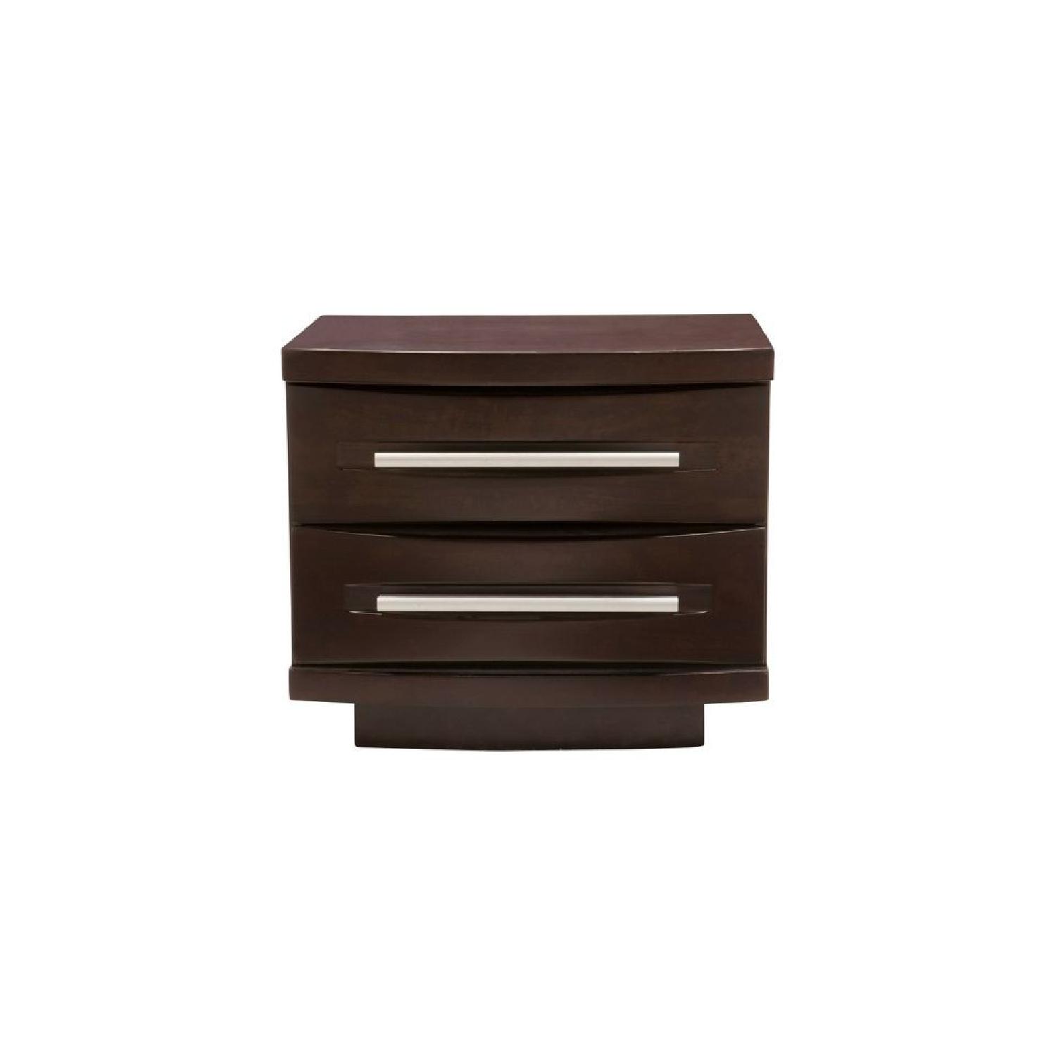 Raymour & Flanigan 4 Piece Queen Size Bedroom Set AptDeco