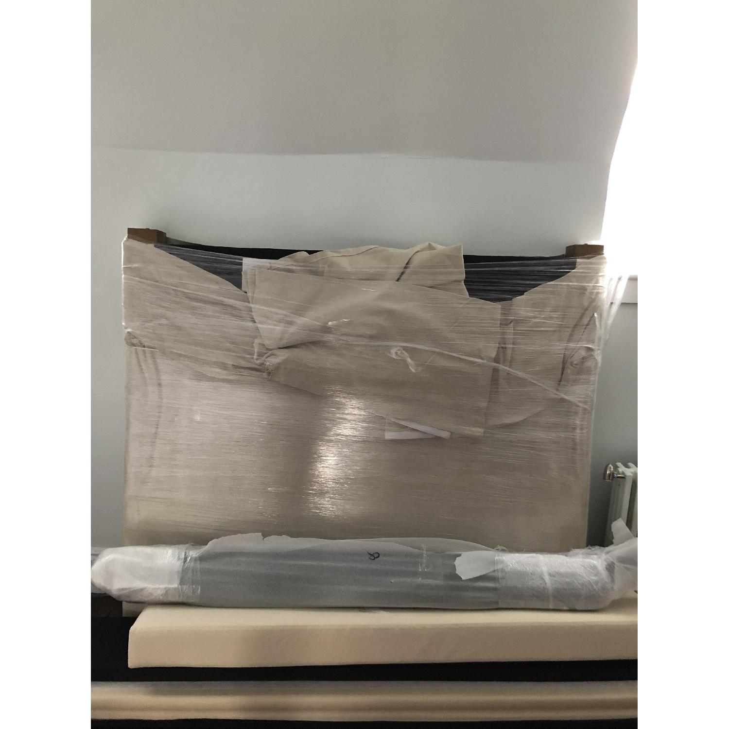 Restoration Hardware Queen Slipcovered Parsons Platform Bed - image-6