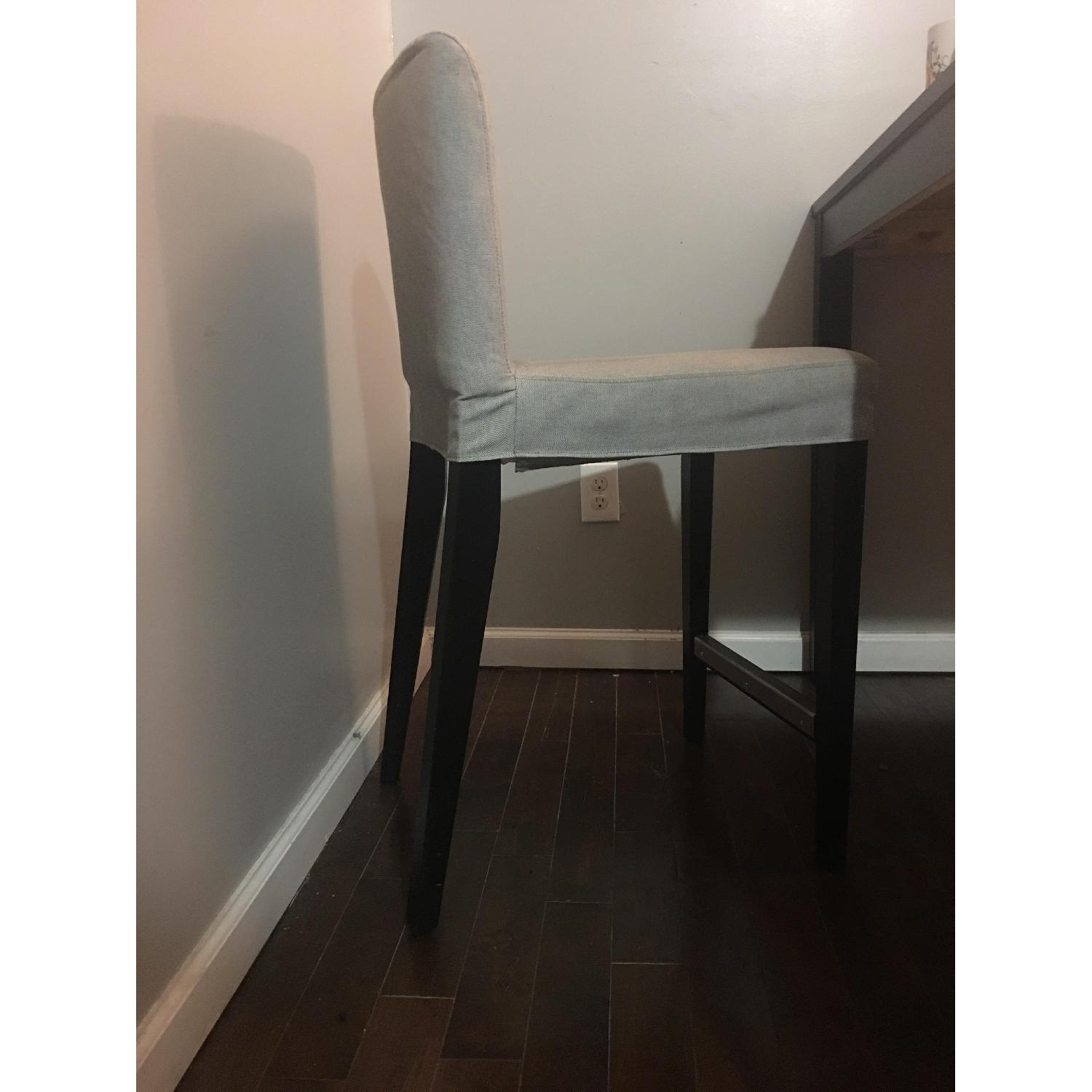 Ikea Bjursta Bar Table w/ 2 Henriksdal Stools AptDeco