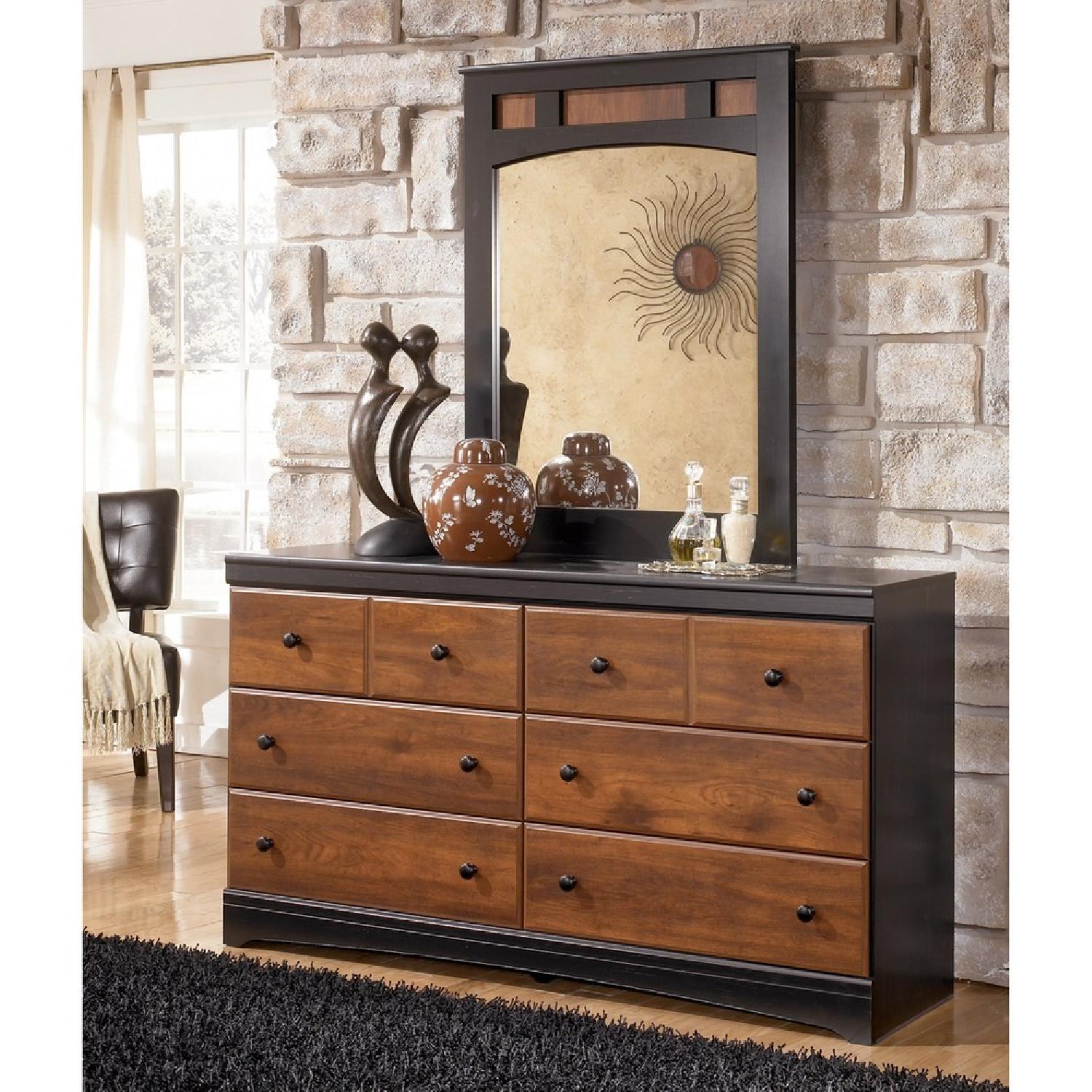 Ashley Aimwell 6 Drawer Dresser - image-2
