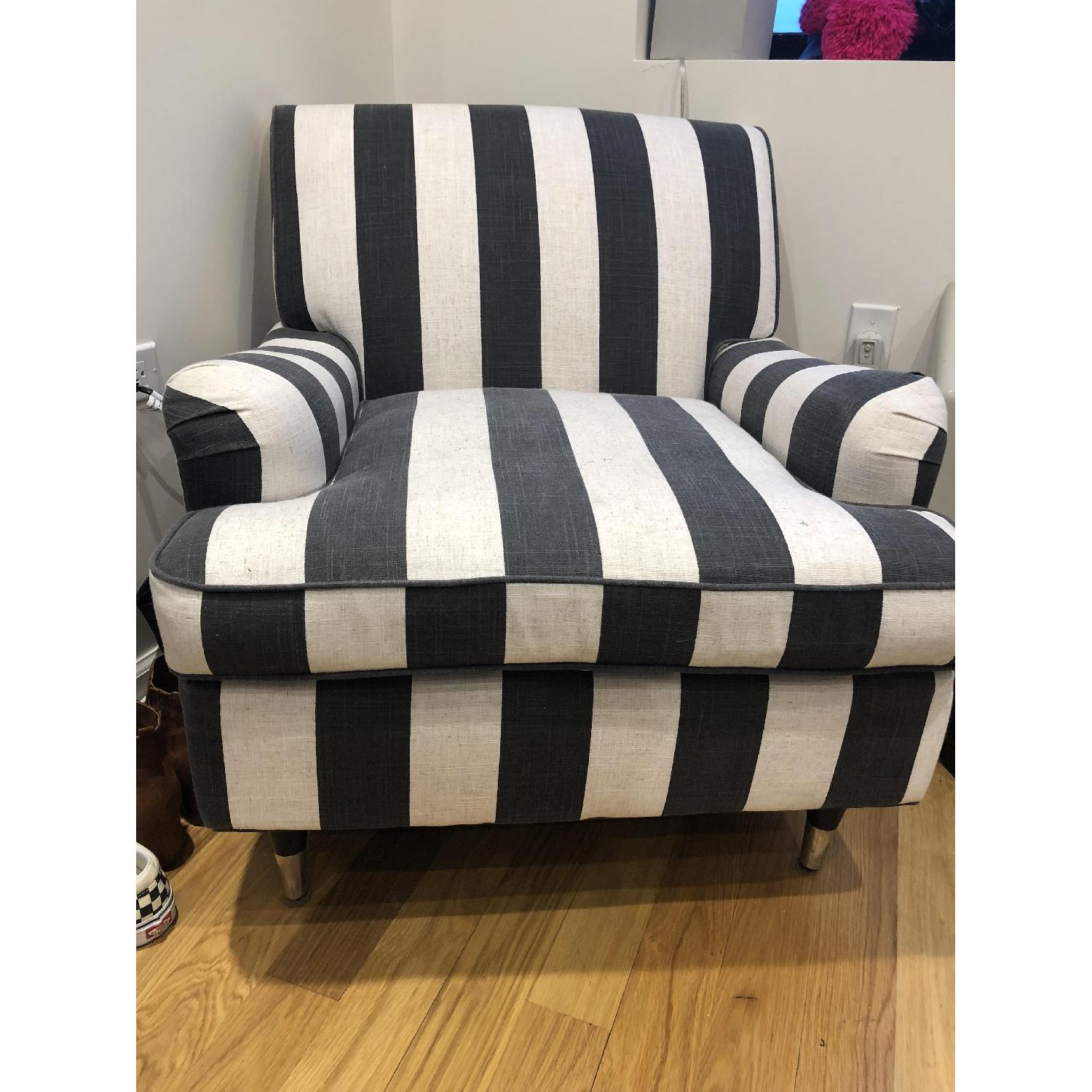 Safavieh Mercer Chloe Club Chair - image-2